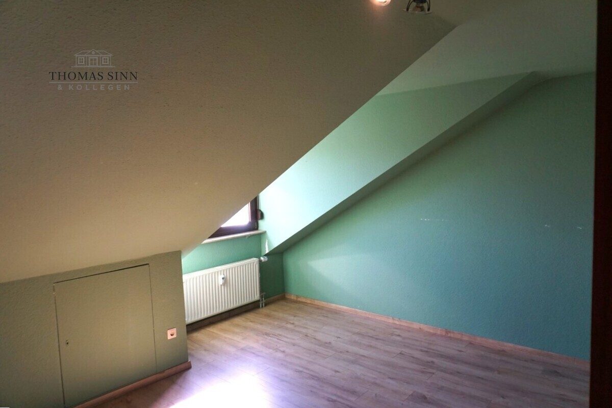 Immobilienangebot - Heilbronn / Horkheim - Alle - Attraktive 3,5-Zimmer-Dachgeschosswohnung mit großzügigem Grundriss und Dachterrasse