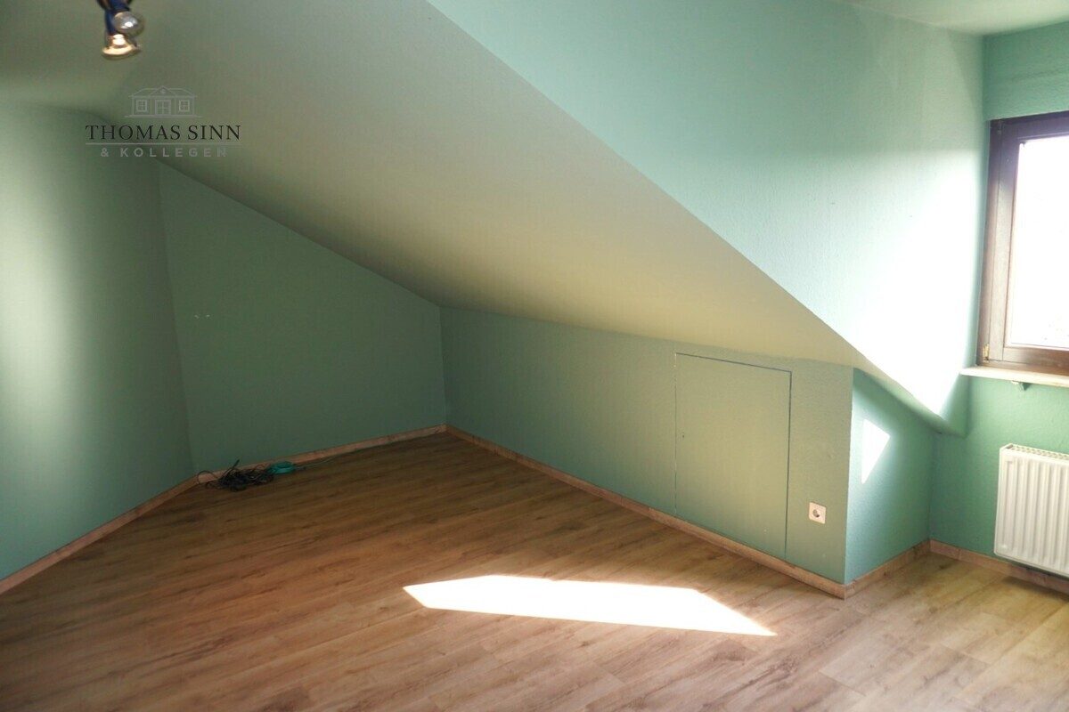 Immobilienangebot - Heilbronn / Horkheim - Alle - Attraktive 3,5-Zimmer-Dachgeschosswohnung mit großzügigem Grundriss und Dachterrasse