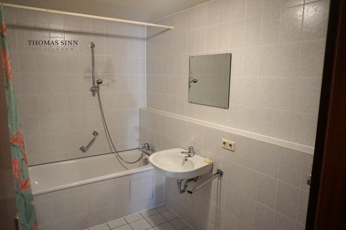 Immobilienangebot - Heilbronn / Horkheim - Alle - Attraktive 3,5-Zimmer-Dachgeschosswohnung mit großzügigem Grundriss und Dachterrasse