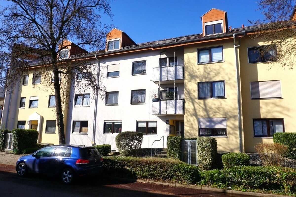 Immobilienangebot - Heilbronn / Horkheim - Alle - Attraktive 3,5-Zimmer-Dachgeschosswohnung mit großzügigem Grundriss und Dachterrasse