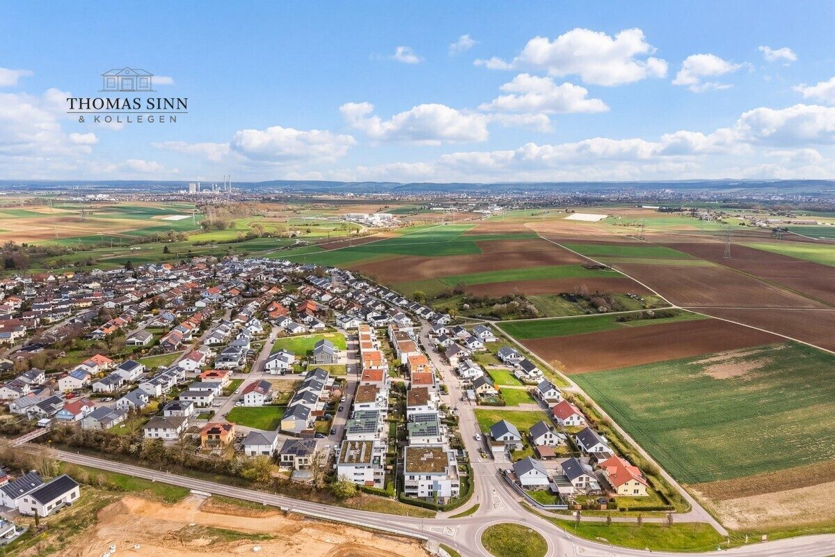 Immobilienangebot - Leingarten - Alle - Neuwertige 3,5 Zimmer Penthouse-Wohnung in Randlage und Blick auf Wiesen und Felder - frei in 2026