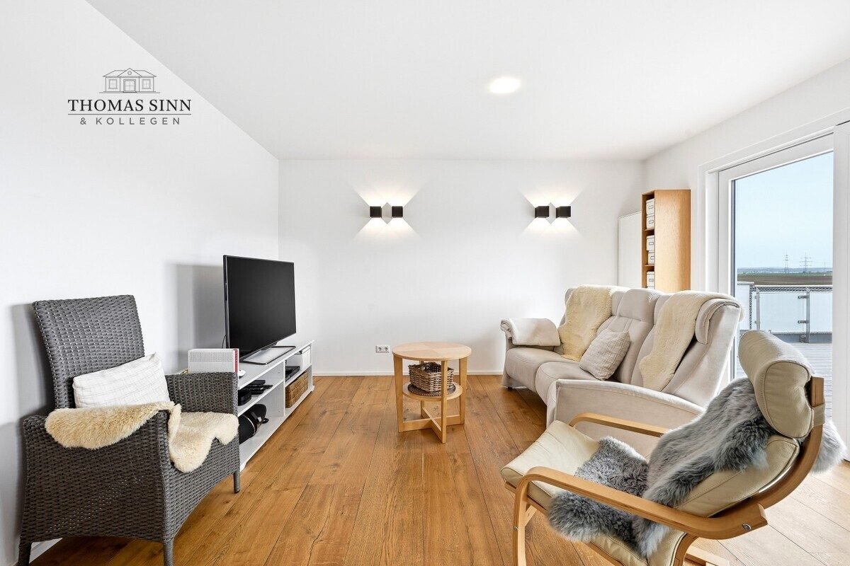 Immobilienangebot - Leingarten - Alle - Neuwertige 3,5 Zimmer Penthouse-Wohnung in Randlage und Blick auf Wiesen und Felder - frei in 2026