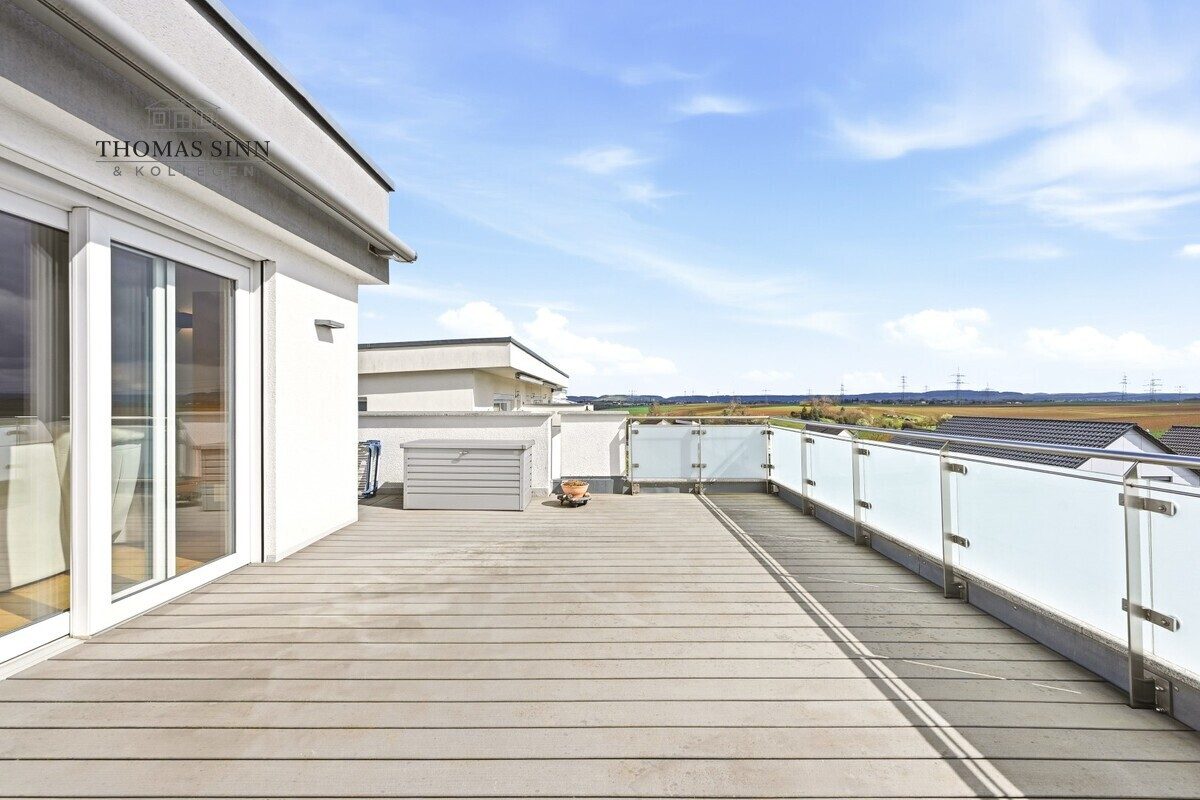 Immobilienangebot - Leingarten - Alle - Neuwertige 3,5 Zimmer Penthouse-Wohnung in Randlage und Blick auf Wiesen und Felder - frei in 2026