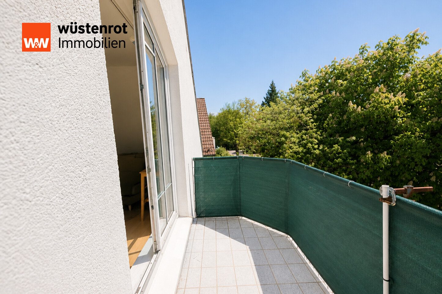 Immobilienangebot - München - Alle - Helle, gut geschnittene 2-Zi.-DG-Wohnung mit Balkon & Spitzboden in kleiner Wohnanlage