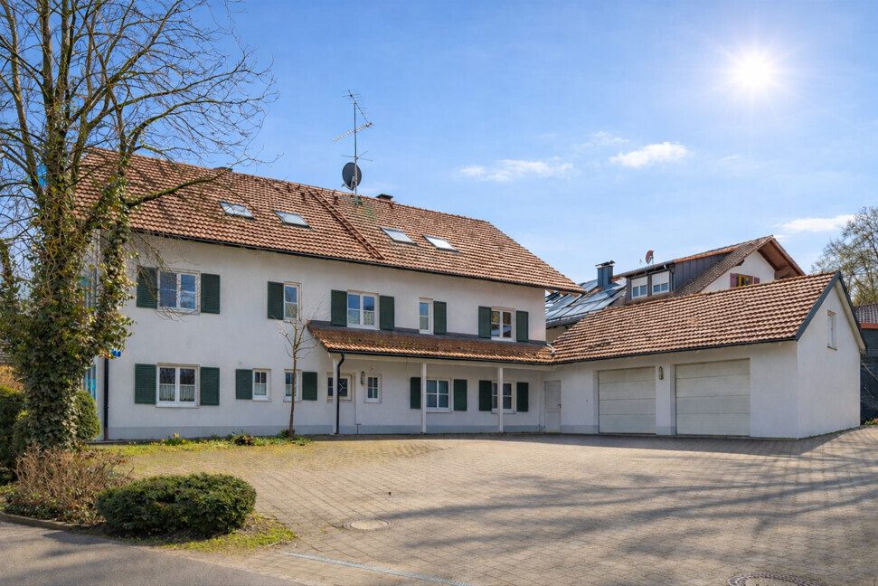 Immobilienangebot - Jengen / Weicht - Alle - Großzügiges 3(-4) Familienhaus mit Garten, 4 Balkonen und vielseitigem Nutzungspotenzial