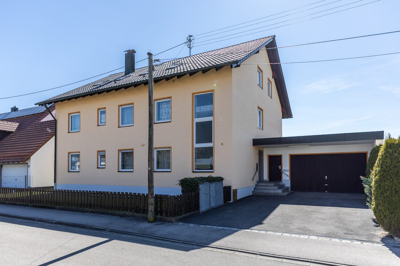 Immobilienangebot - Großaitingen - Alle - Großzügiges Zweifamilienhaus mit Ausbaureserve auf sonnigem Traumgrundstück in Großaitingen