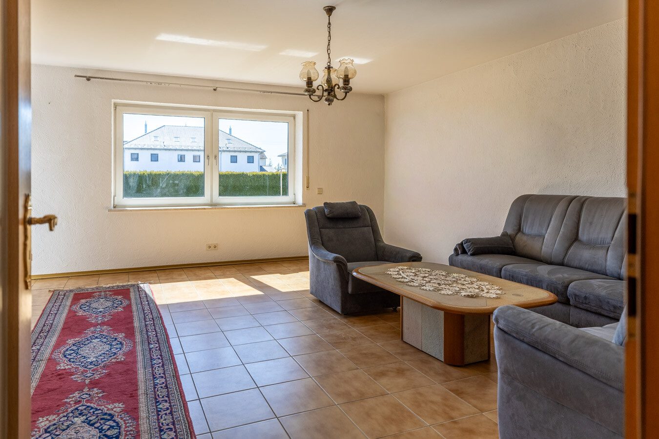 Immobilienangebot - Großaitingen - Alle - Großzügiges Zweifamilienhaus mit Ausbaureserve auf sonnigem Traumgrundstück in Großaitingen