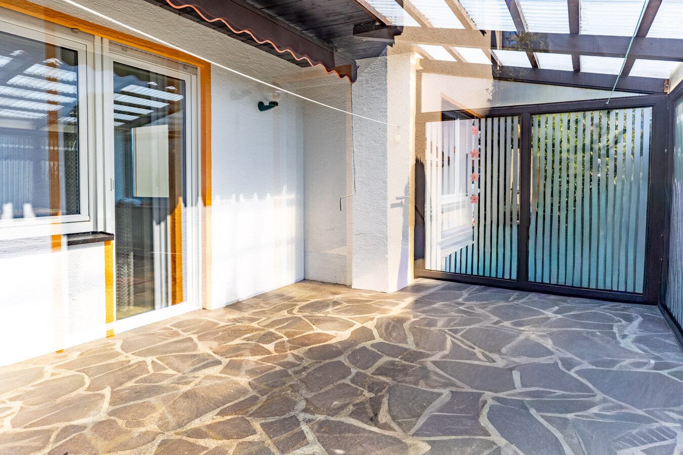 Immobilienangebot - Großaitingen - Alle - Großzügiges Zweifamilienhaus mit Ausbaureserve auf sonnigem Traumgrundstück in Großaitingen