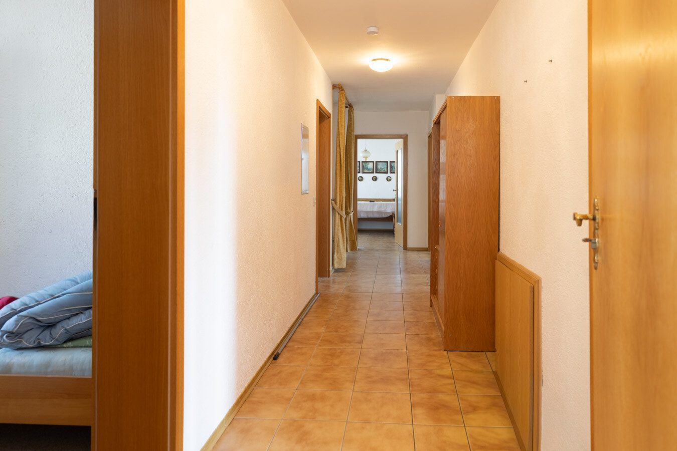 Immobilienangebot - Großaitingen - Alle - Großzügiges Zweifamilienhaus mit Ausbaureserve auf sonnigem Traumgrundstück in Großaitingen