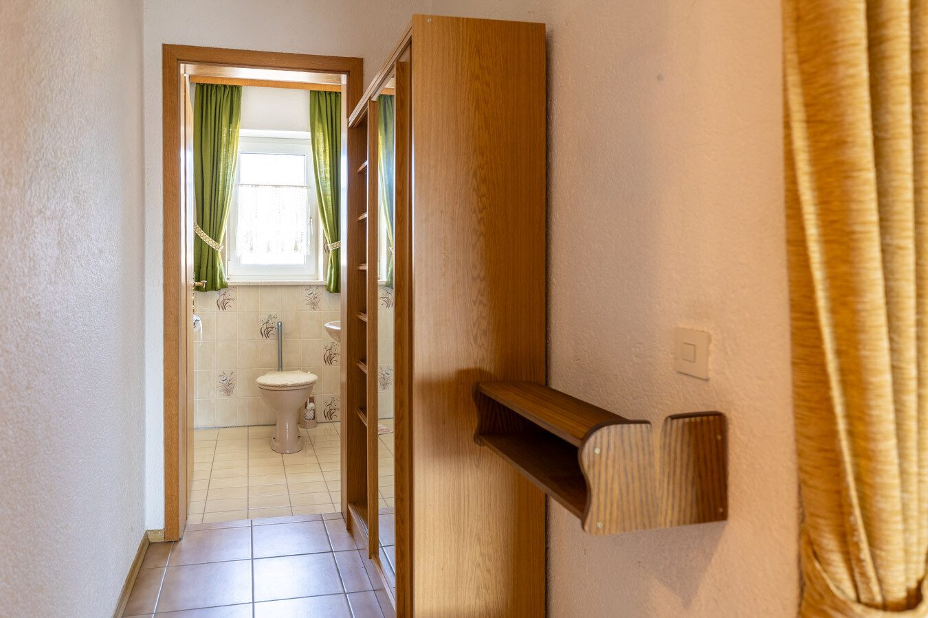 Immobilienangebot - Großaitingen - Alle - Großzügiges Zweifamilienhaus mit Ausbaureserve auf sonnigem Traumgrundstück in Großaitingen