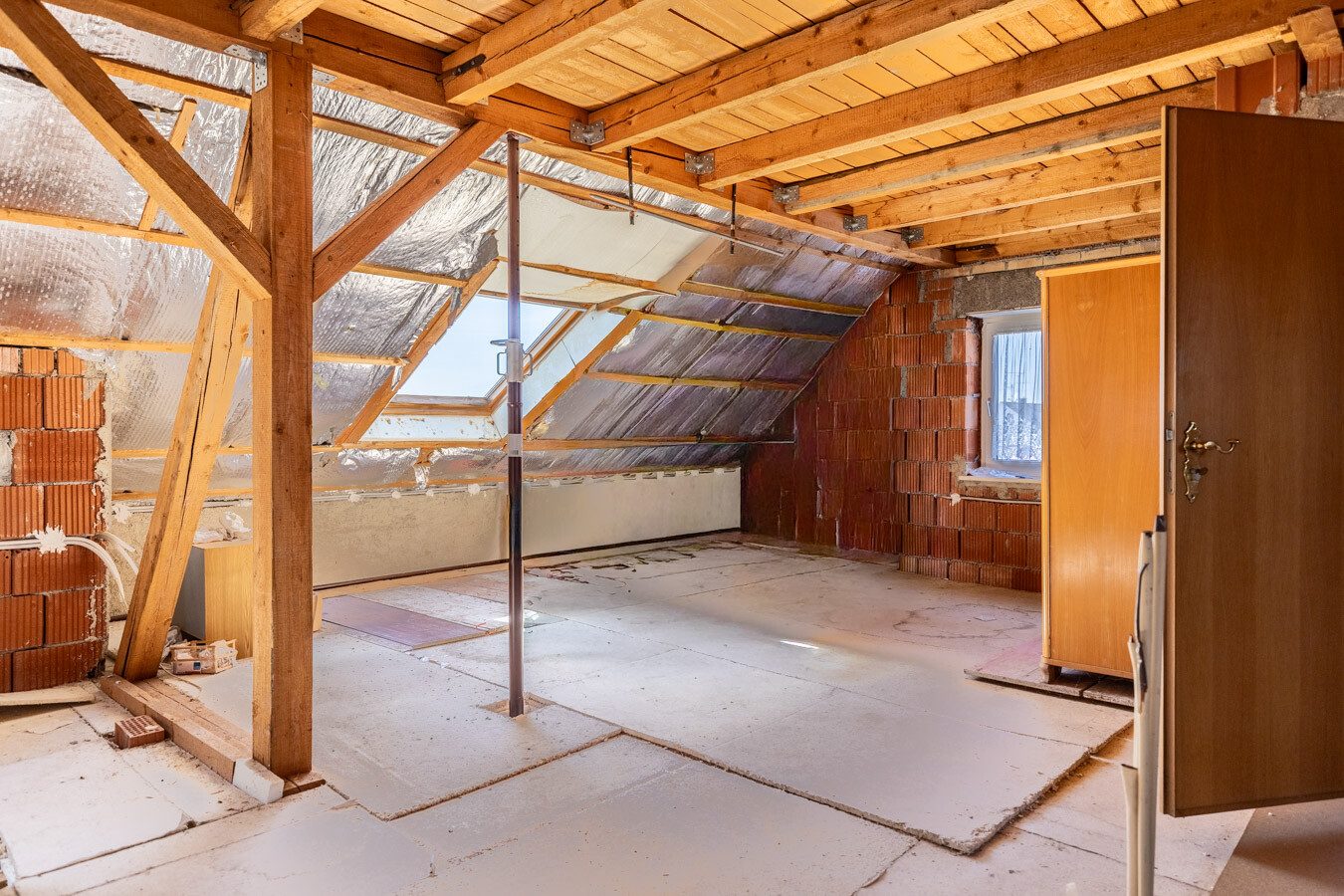 Immobilienangebot - Großaitingen - Alle - Großzügiges Zweifamilienhaus mit Ausbaureserve auf sonnigem Traumgrundstück in Großaitingen