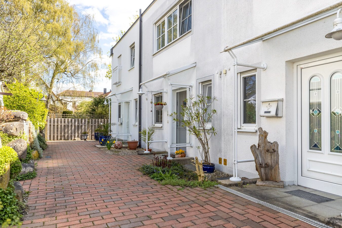 Immobilienangebot - Buchloe - Alle - Attraktives Reihenmittelhaus mit Südgarten & Top-Lage – Bahnhof und Innenstadt fußläufig erreichbar