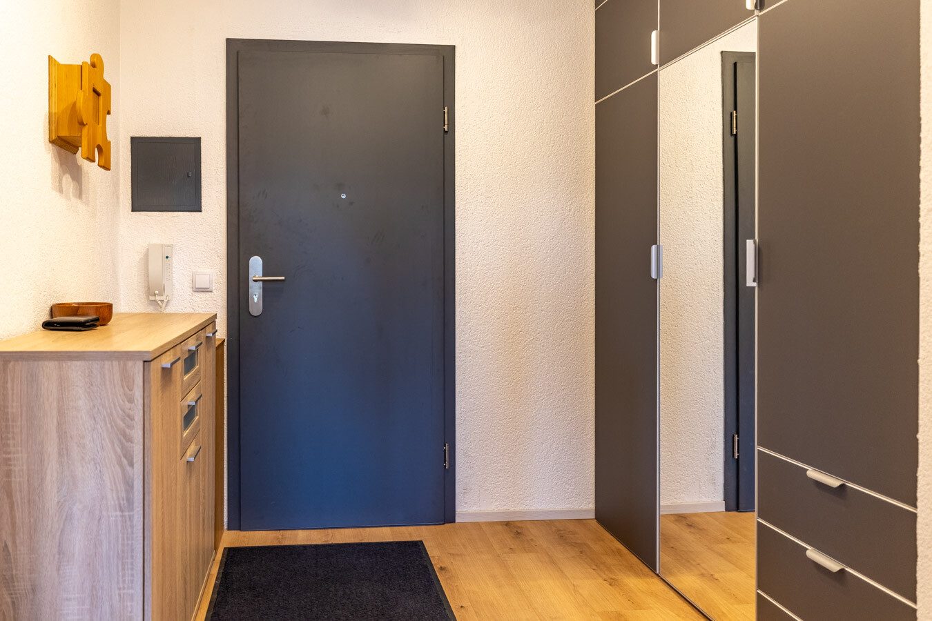 Immobilienangebot - Hofstetten / Hagenheim - Alle - Modernisiert und gepflegt - Attraktive Etagenwohnung mit Balkon