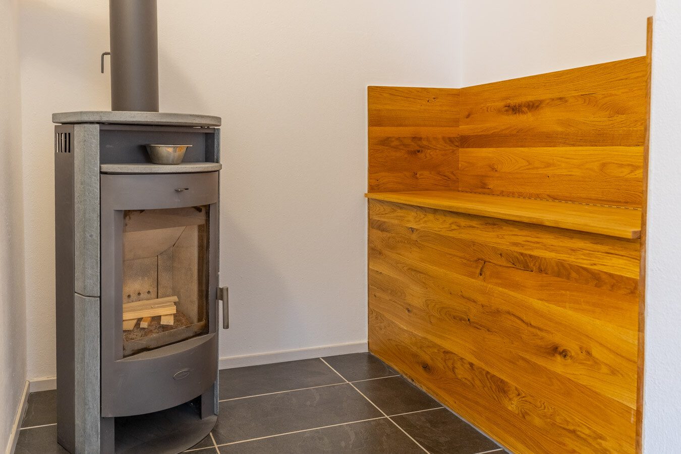 Immobilienangebot - Hofstetten / Hagenheim - Alle - Modernisiert und gepflegt - Attraktive Etagenwohnung mit Balkon