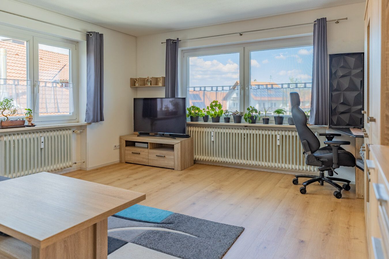 Immobilienangebot - Hofstetten / Hagenheim - Alle - Modernisiert und gepflegt - Attraktive Etagenwohnung mit Balkon