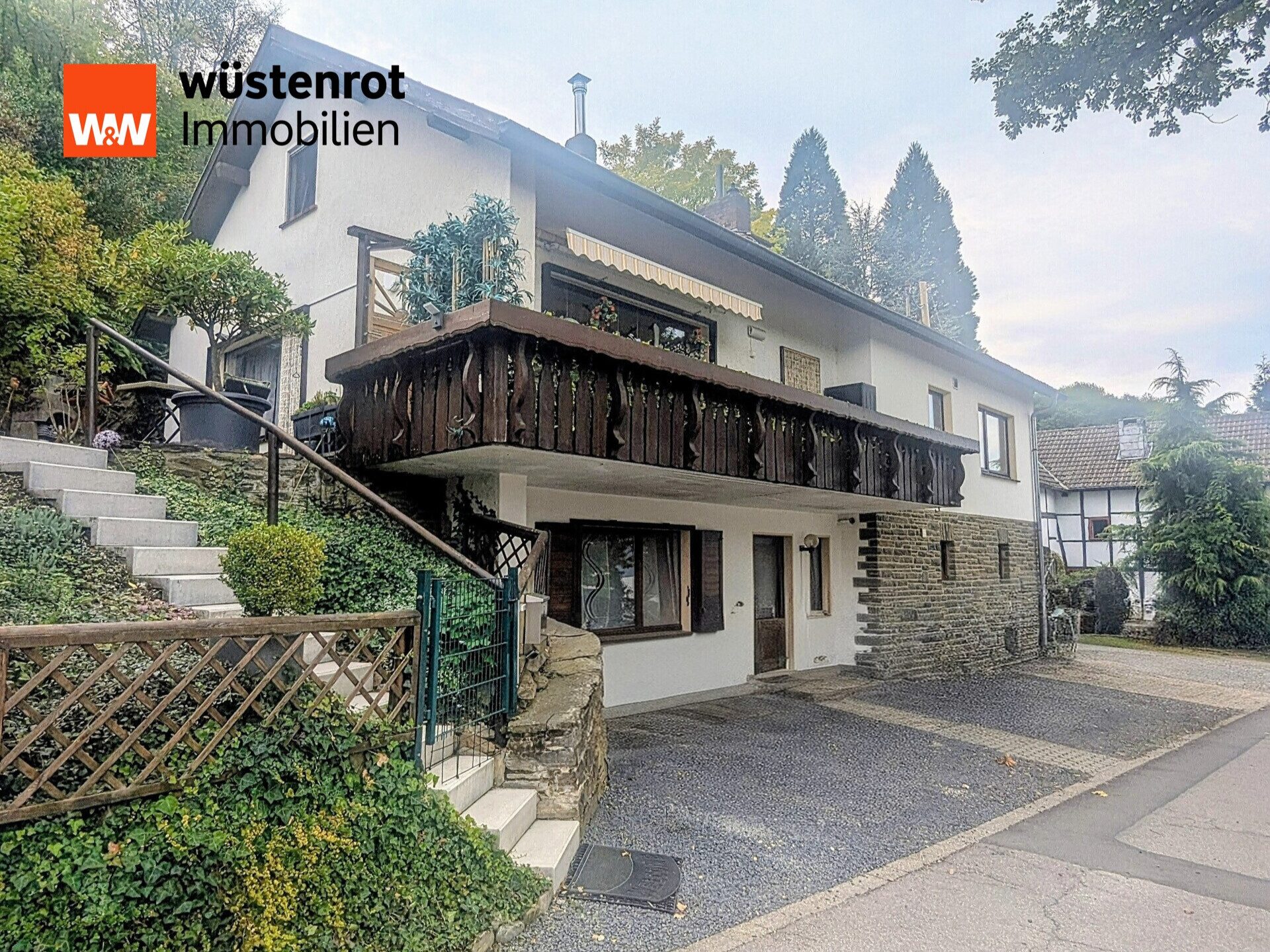 Immobilienangebot - Simmerath - Alle - Mehrfamilienhaus- mit Seeblick in Traumlage der Eifel