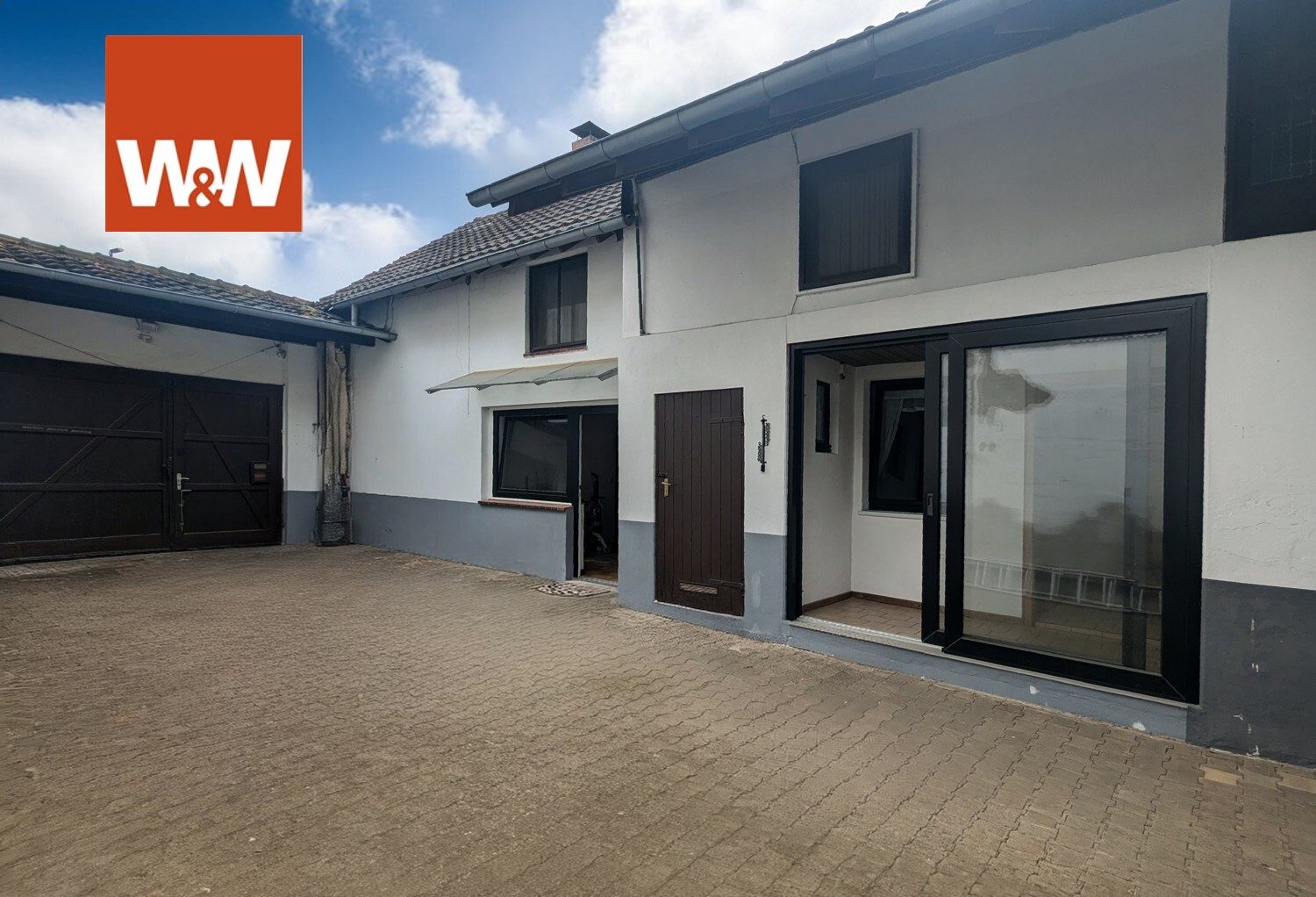 Immobilienangebot - Aldenhoven - Alle - Einfamilienhaus mit Ausbaupotential, zwei Scheunen, eine Garage, großer Garten und Innenhof