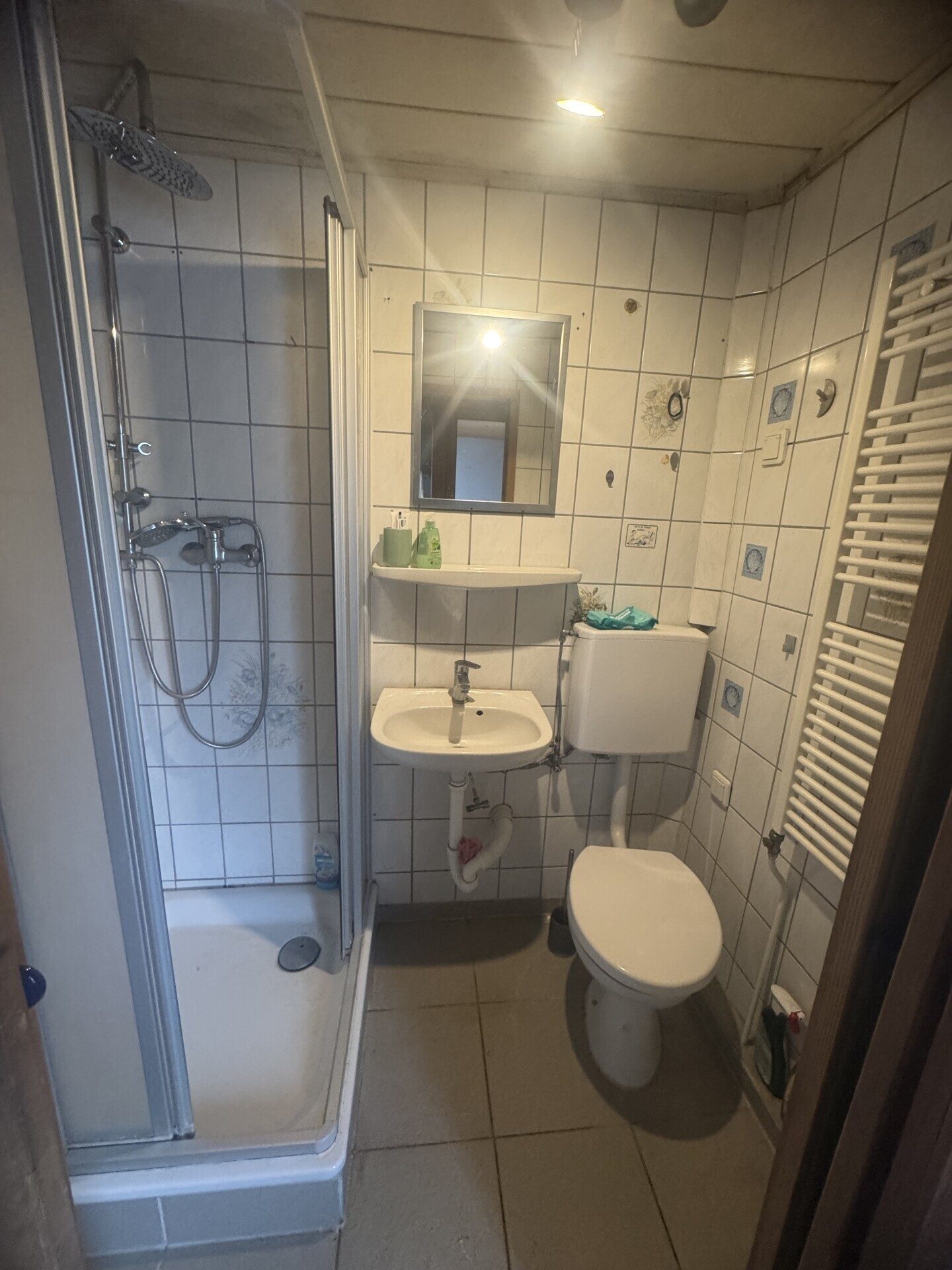 Immobilienangebot - Neuss - Alle - Zwei Häuser. Ein Preis. Unzählige Möglichkeiten in Neuss-Uedesheim!
