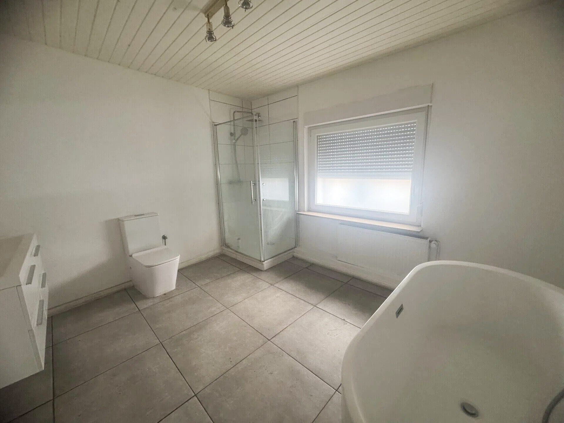 Immobilienangebot - Neuss - Alle - Zwei Häuser. Ein Preis. Unzählige Möglichkeiten in Neuss-Uedesheim!