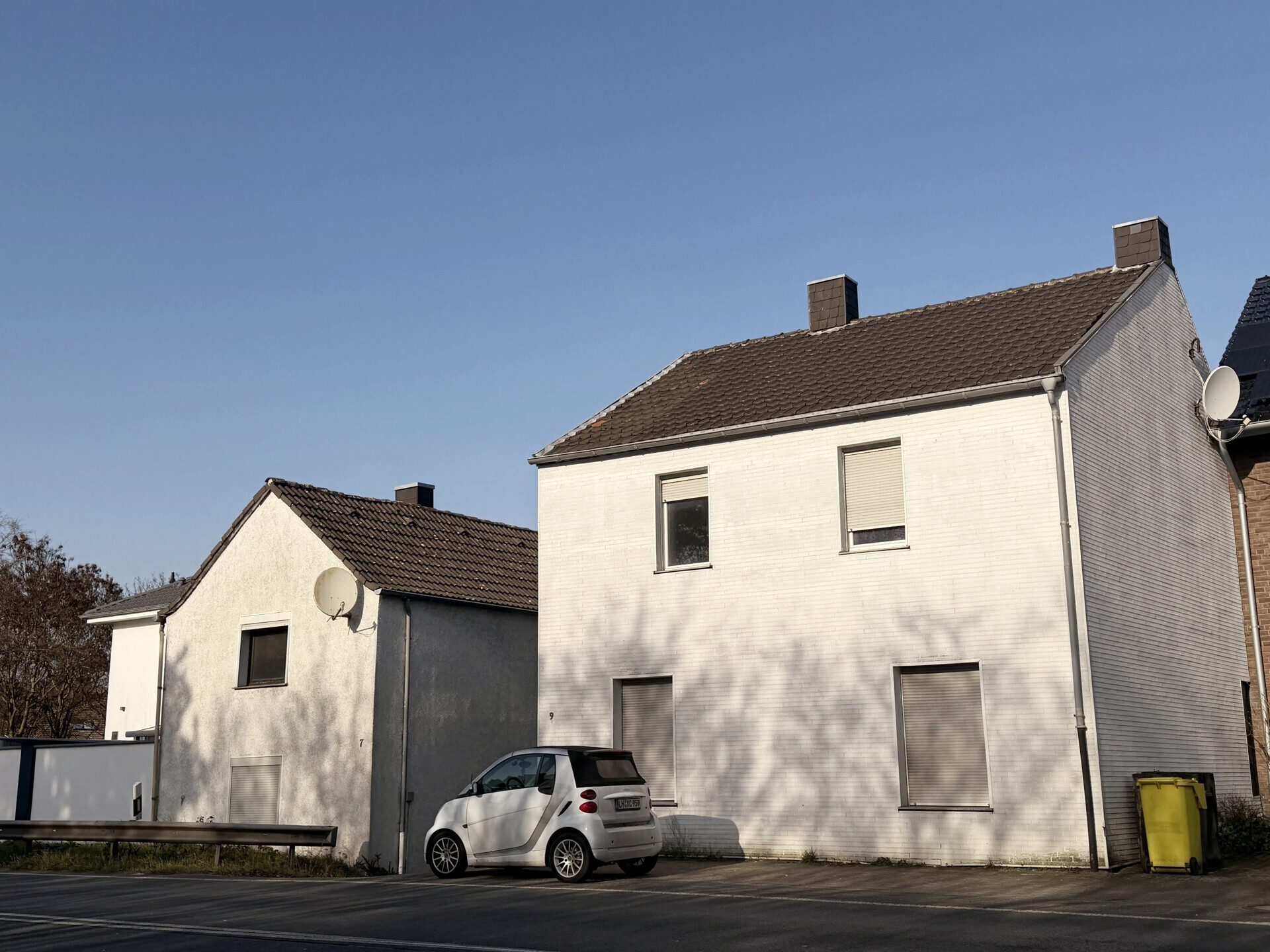 Immobilienangebot - Neuss - Alle - Zwei Häuser. Ein Preis. Unzählige Möglichkeiten in Neuss-Uedesheim!