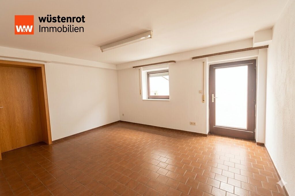 Immobilienangebot - Fulda / Horas - Alle - Solide Substanz, toller Weitblick: Doppelhaushälfte mit viel Potenzial in Fulda!