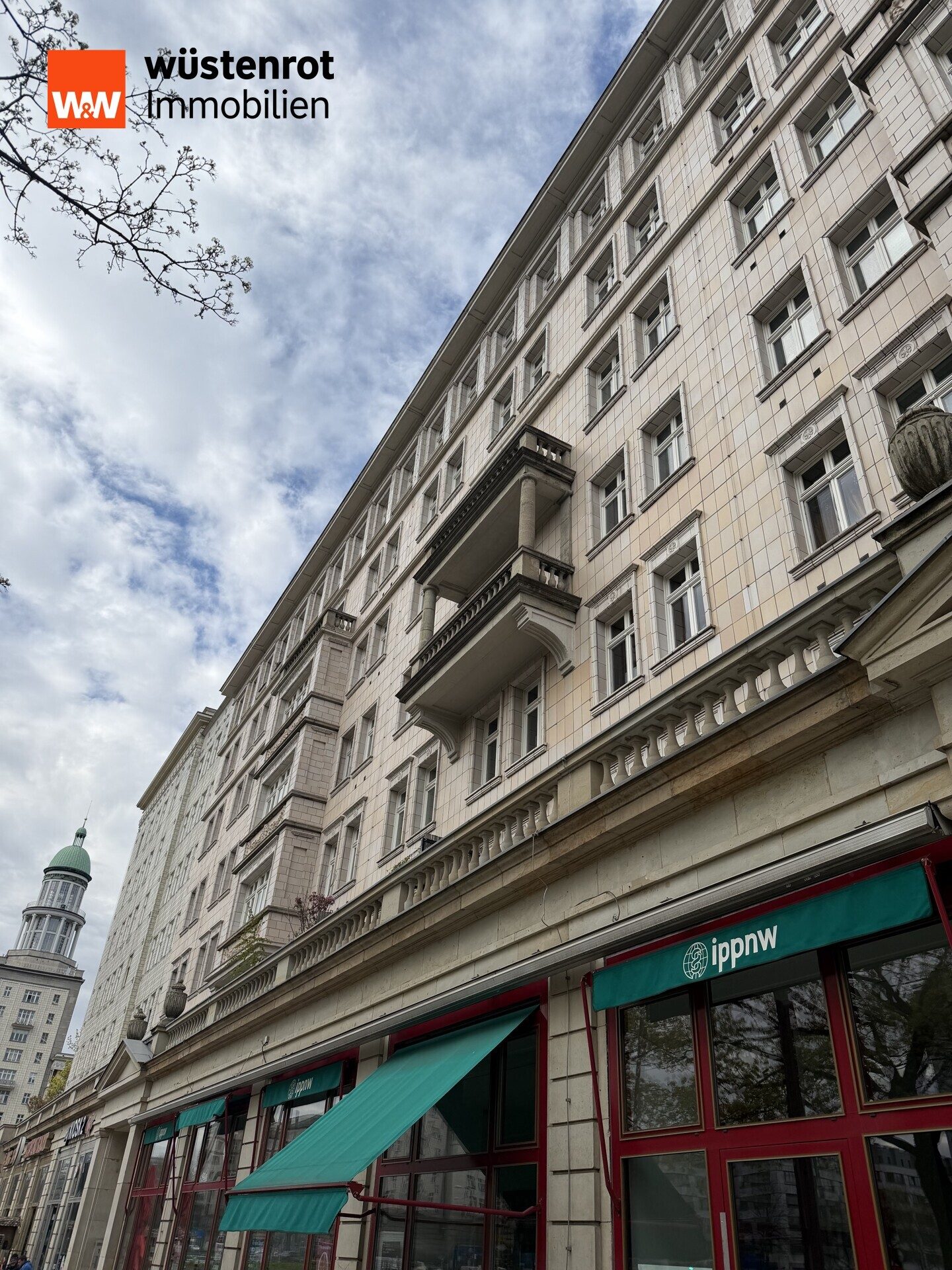 Hausansicht Immobilienangebot - Berlin Friedrichshain - Alle - Kapitalanlage! Attraktive Altbauwohnung Friedrichshain am Frankfurter Tor als sichere Kapitalanlage!