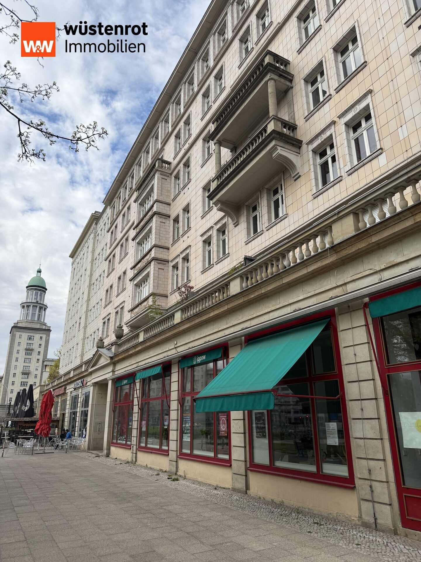 Hausansicht Immobilienangebot - Berlin Friedrichshain - Alle - Kapitalanlage! Attraktive Altbauwohnung Friedrichshain am Frankfurter Tor als sichere Kapitalanlage!