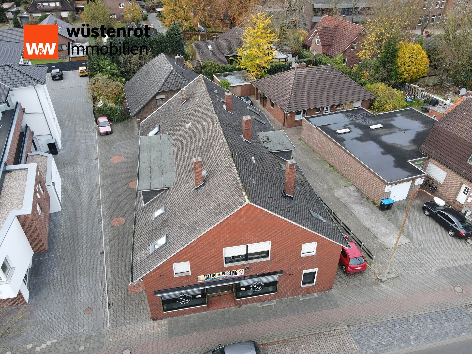 Immobilienangebot - Leer (Ostfriesland) - Alle - MFH mit 6 WE und einer Gewerbeeinheit, ca.555 m² Wohn- u. Gewerbefläche auf ca. 500 m² Grundstück.