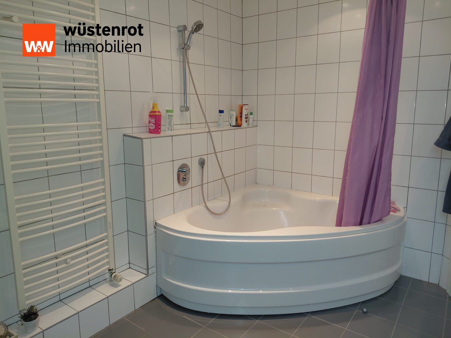 Immobilienangebot - Leer (Ostfriesland) - Alle - MFH mit 6 WE und einer Gewerbeeinheit, ca.555 m² Wohn- u. Gewerbefläche auf ca. 500 m² Grundstück.