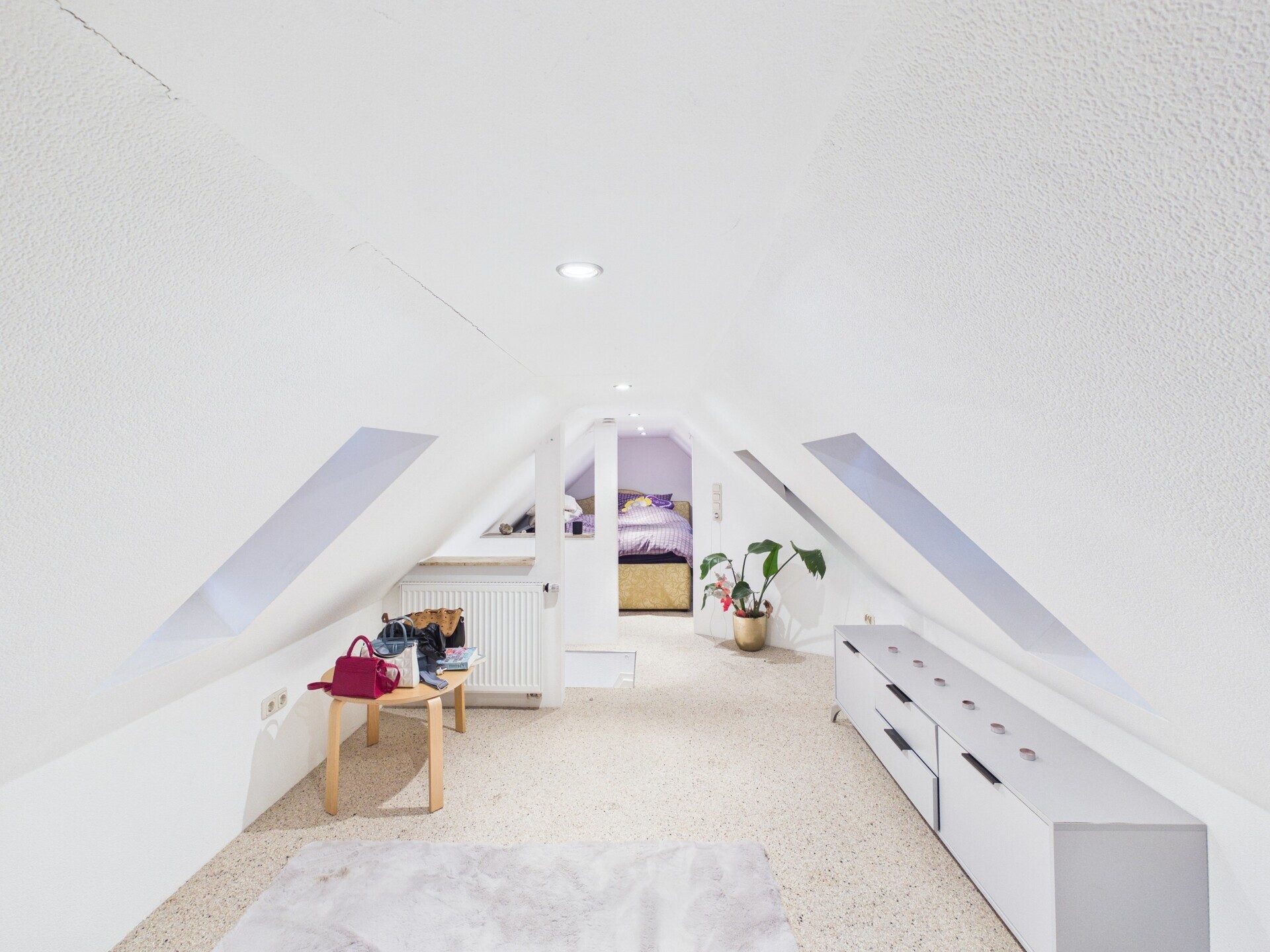 Immobilienangebot - Würzburg - Alle - Modernes Wohnen in Würzburg 
mit 4 attraktiven Einheiten
und zusätzlichen Stellplätzen im Hof