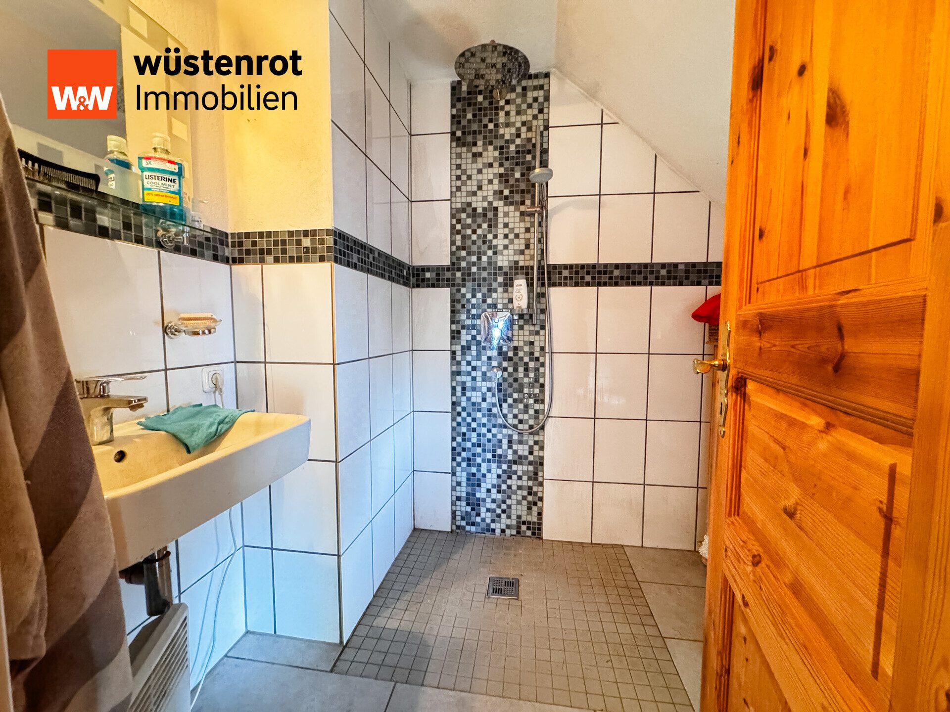 Immobilienangebot - Blankenheim-Ripsdorf - Alle - Großzügiger Hof in ruhiger Lage