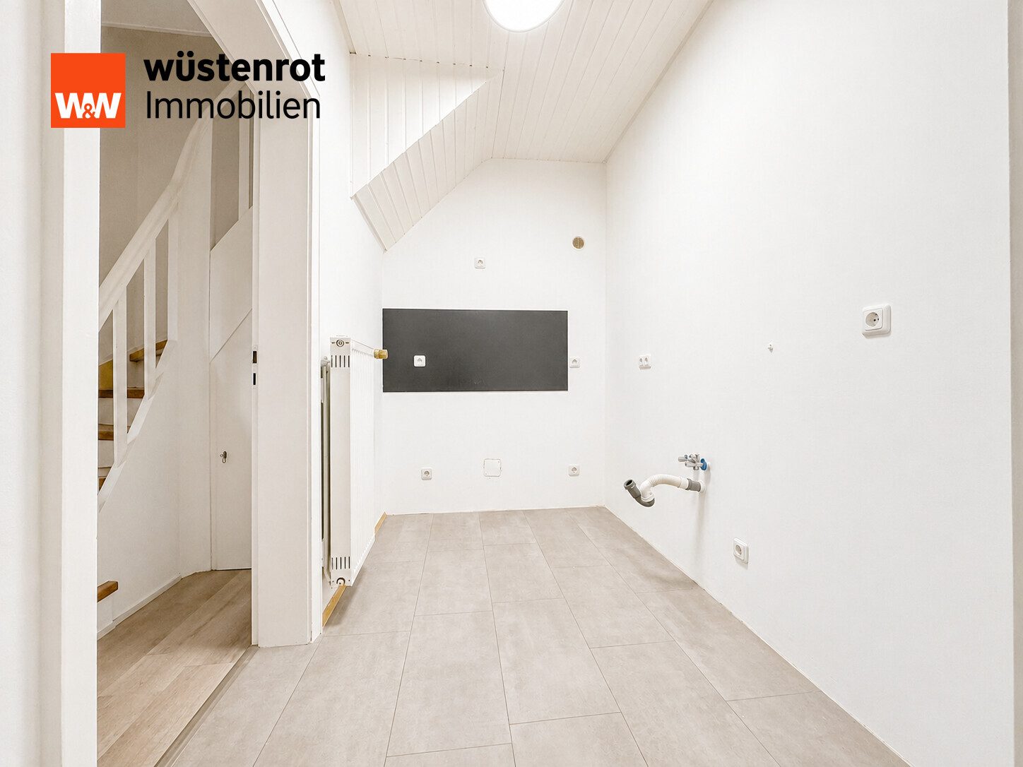 Immobilienangebot - Düren - Alle - Attraktives Einfamilienhaus in Reihenendlage mit Garten, Garage und Ausbaupotenzial im Dachgeschoss