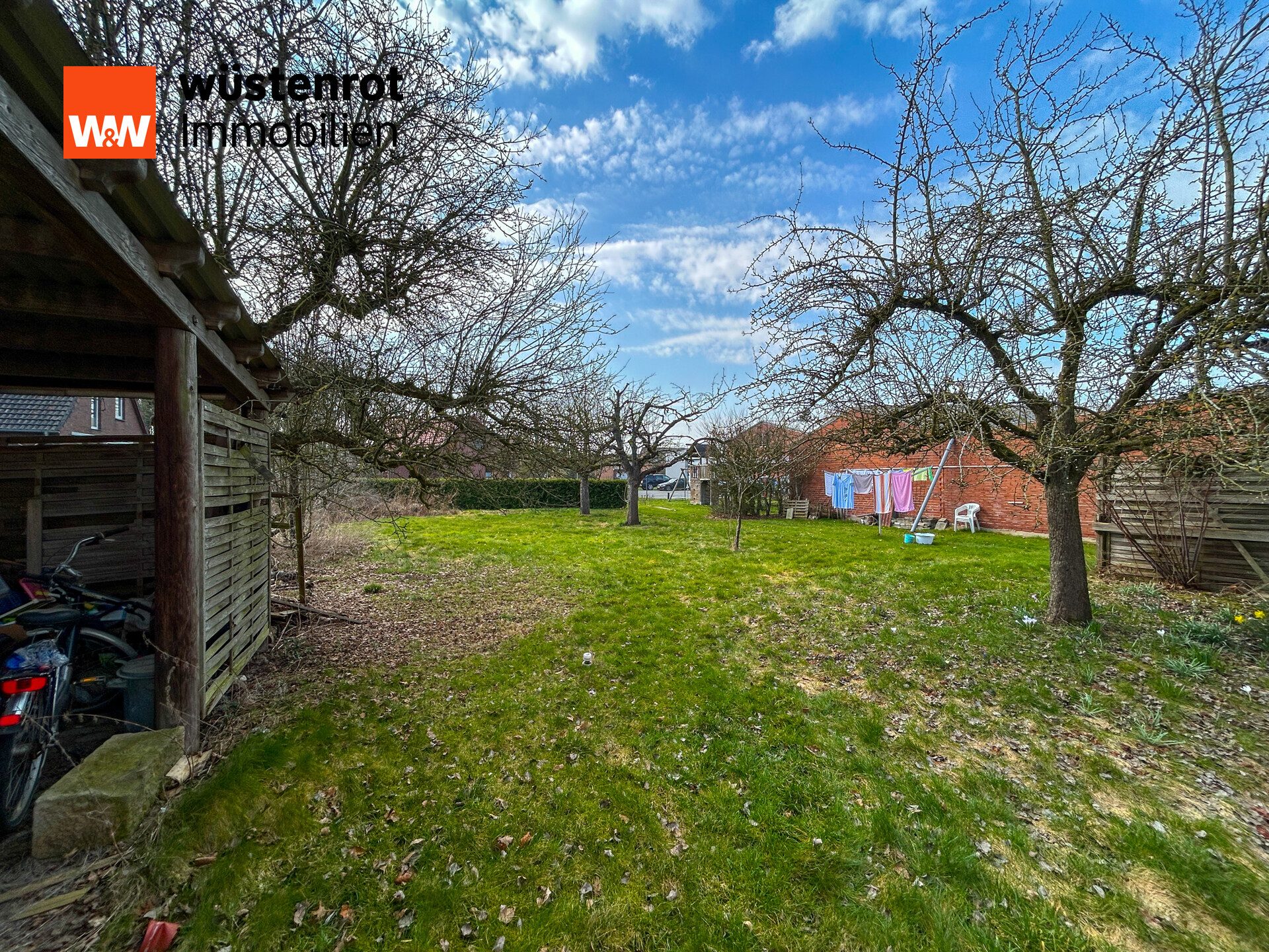Immobilienangebot - Siedenburg - Alle - Siedenburg - vermietetes ZFH mit großem Grundstück als attraktive Kapitalanlage