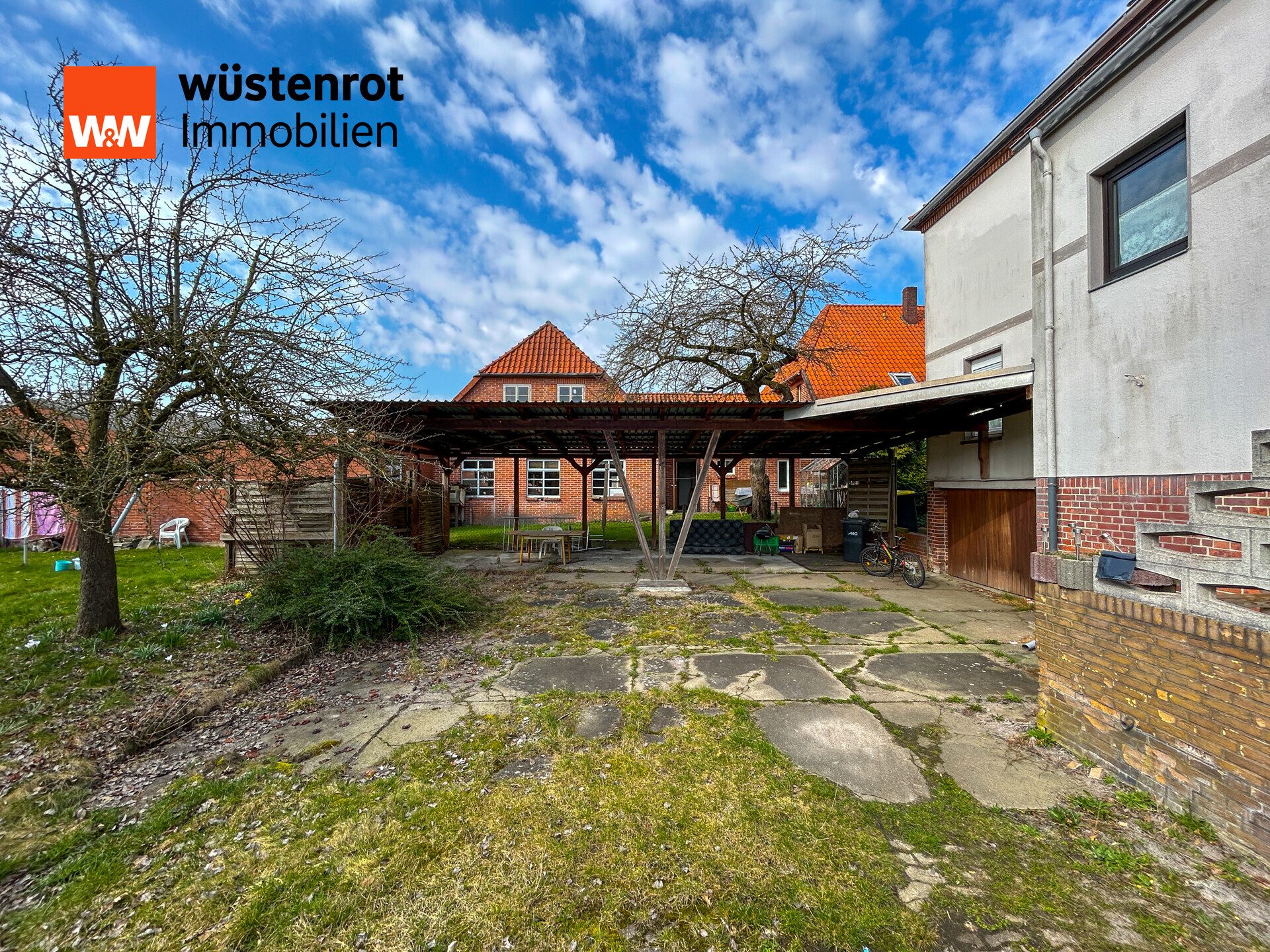 Immobilienangebot - Siedenburg - Alle - Siedenburg - vermietetes ZFH mit großem Grundstück als attraktive Kapitalanlage