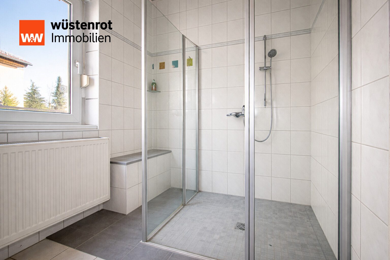 Immobilienangebot - Meuselwitz - Alle - EFH / Zweifamilienhaus mit Einliegerwohnung + Fernwärme | 8 Zimmer | vielseitig nutzbar!