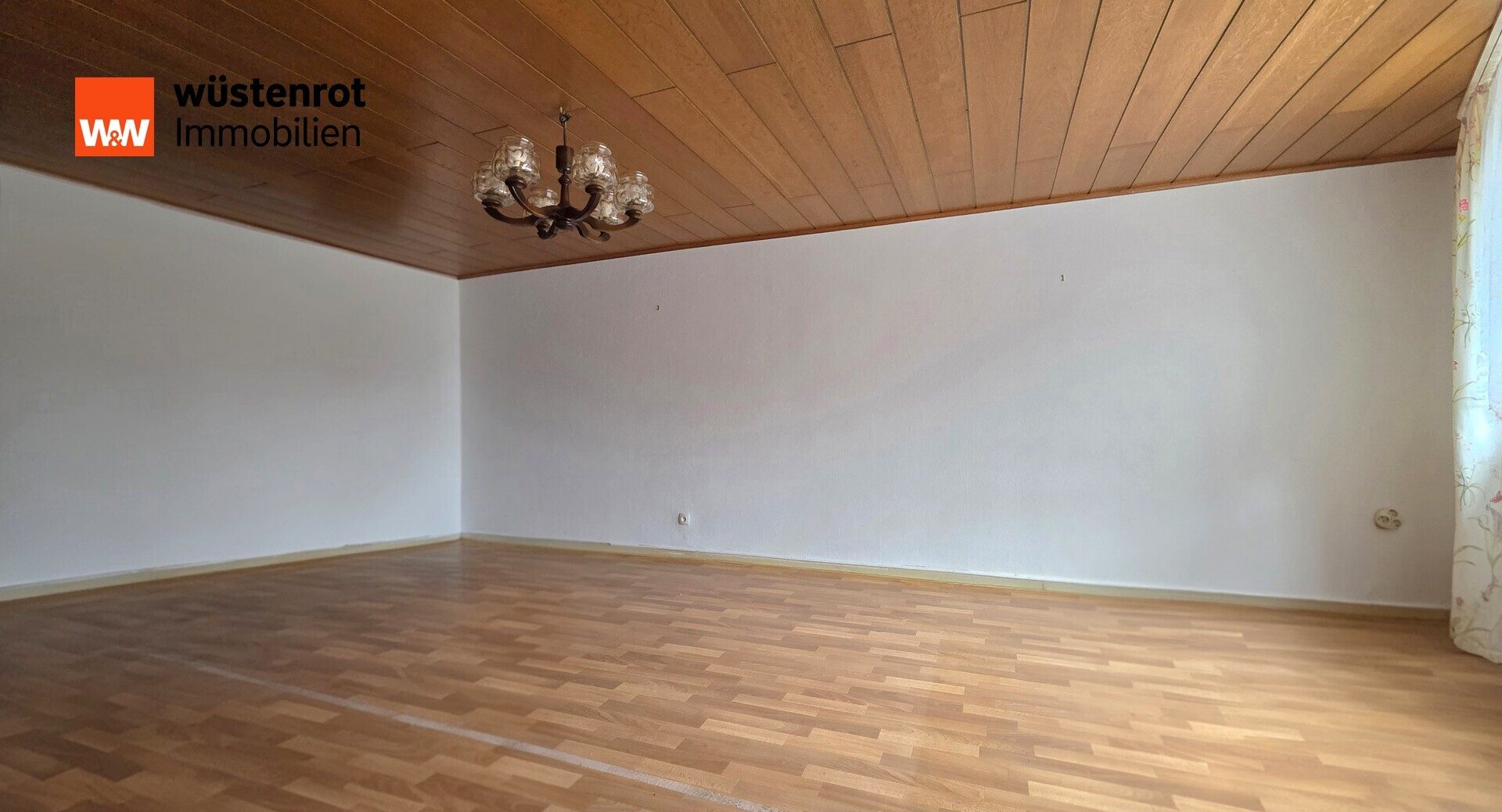 Immobilienangebot - Nörvenich / Irresheim - Alle - Großzügiges Zweifamilienhaus mit vielseitigen Nutzungsmöglichkeiten