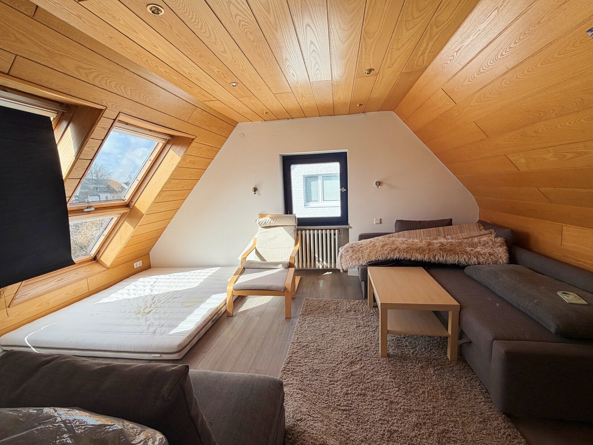 Immobilienangebot - Meerbusch - Alle - Großzügiges Einfamilienhaus mit Kamin, Einbauküche, Sauna in gefragter Lage