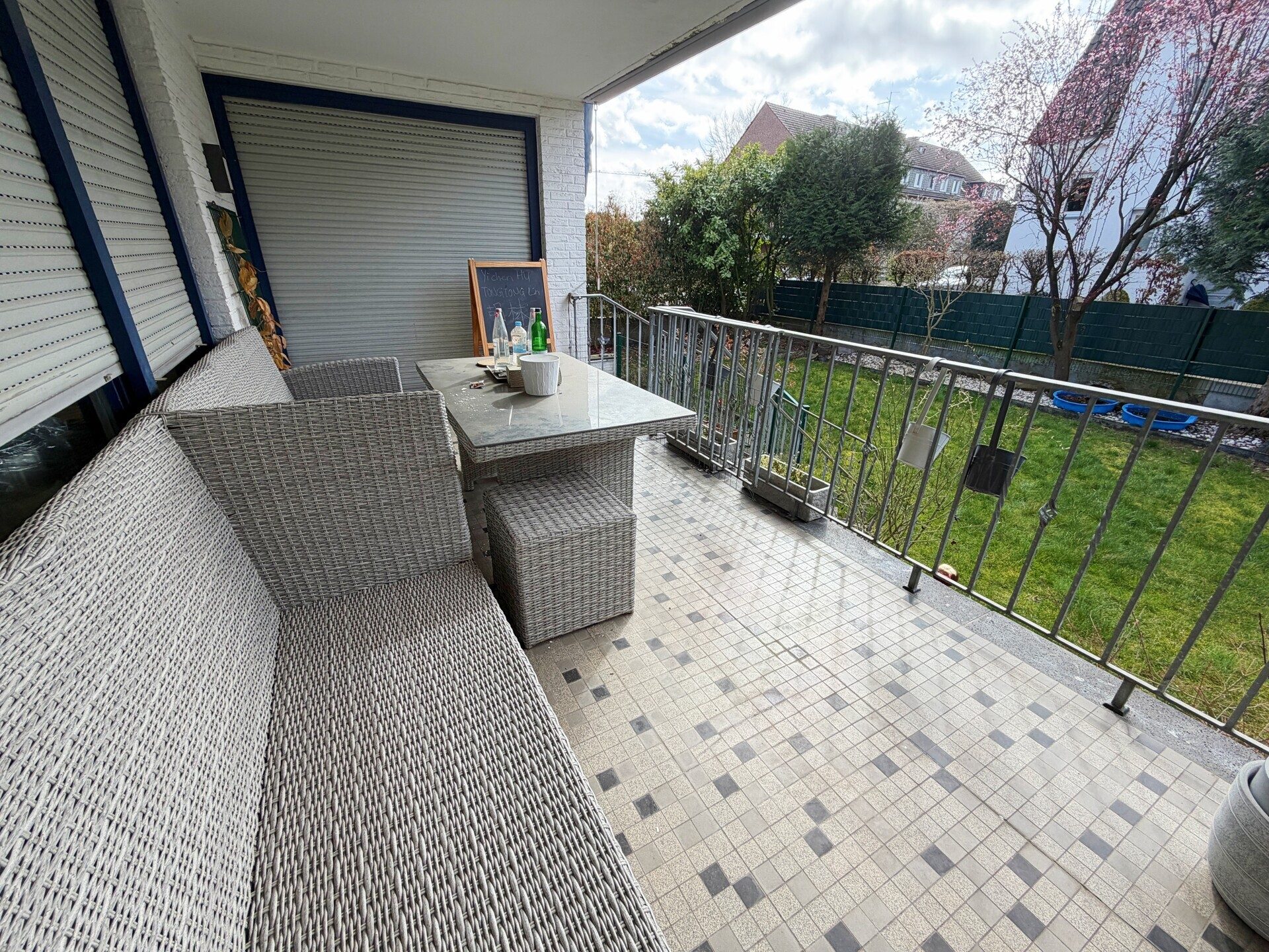 Immobilienangebot - Meerbusch - Alle - Großzügiges Einfamilienhaus mit Kamin, Einbauküche, Sauna in gefragter Lage