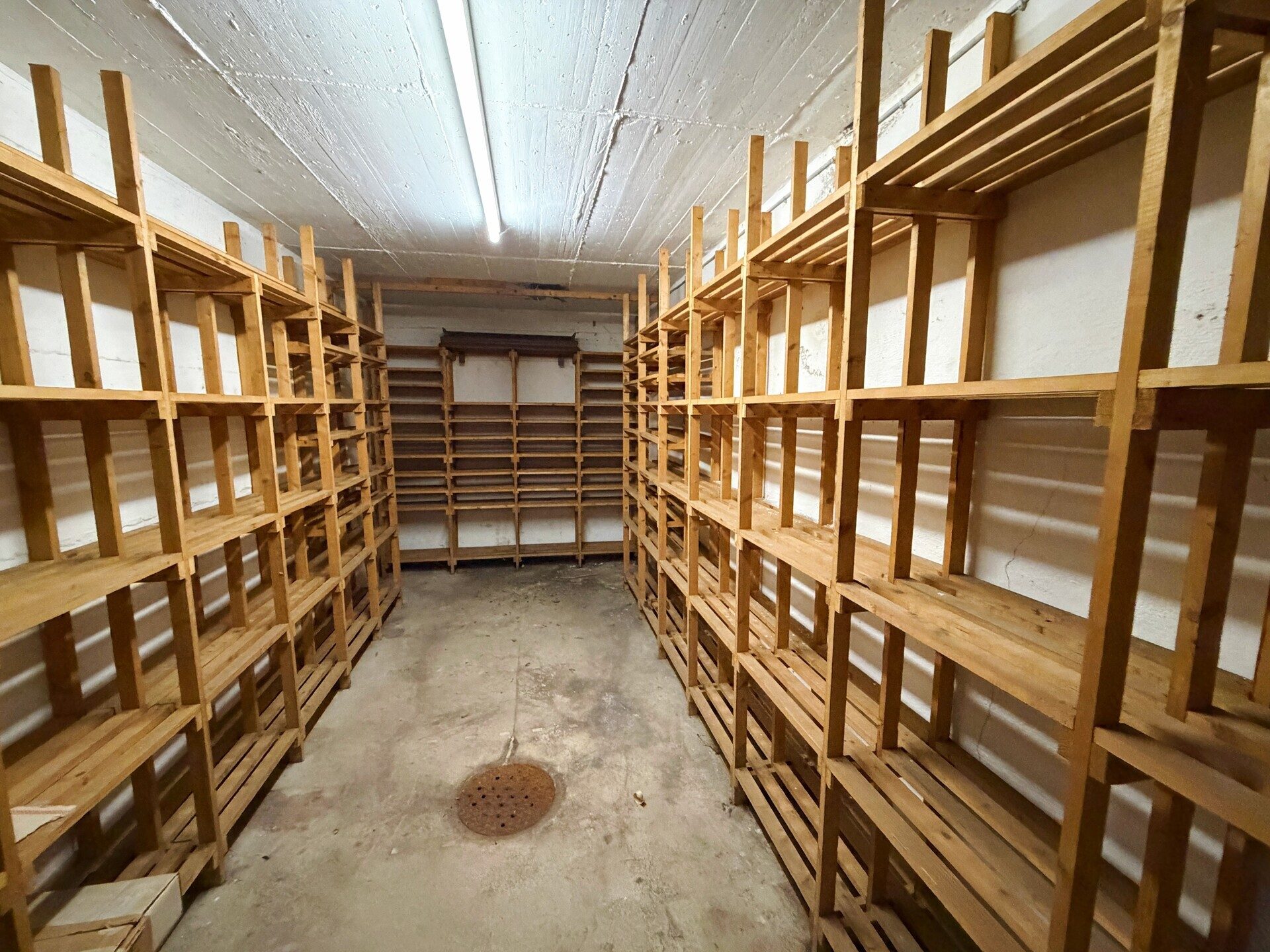 Immobilienangebot - Meerbusch - Alle - Großzügiges Einfamilienhaus mit Kamin, Einbauküche, Sauna in gefragter Lage