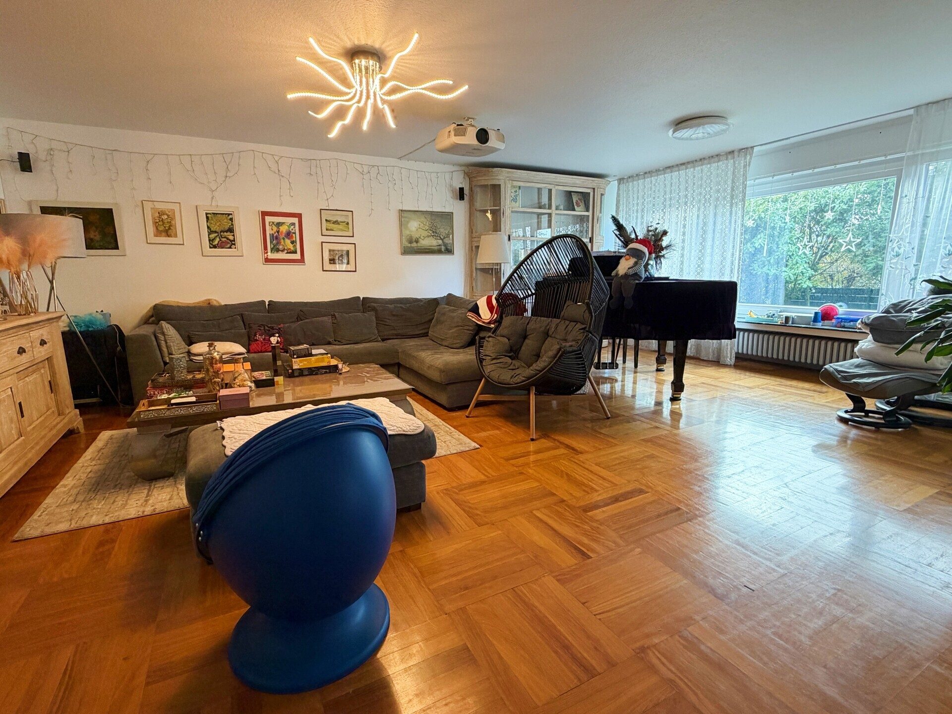 Immobilienangebot - Meerbusch - Alle - Großzügiges Einfamilienhaus mit Kamin, Einbauküche, Sauna in gefragter Lage