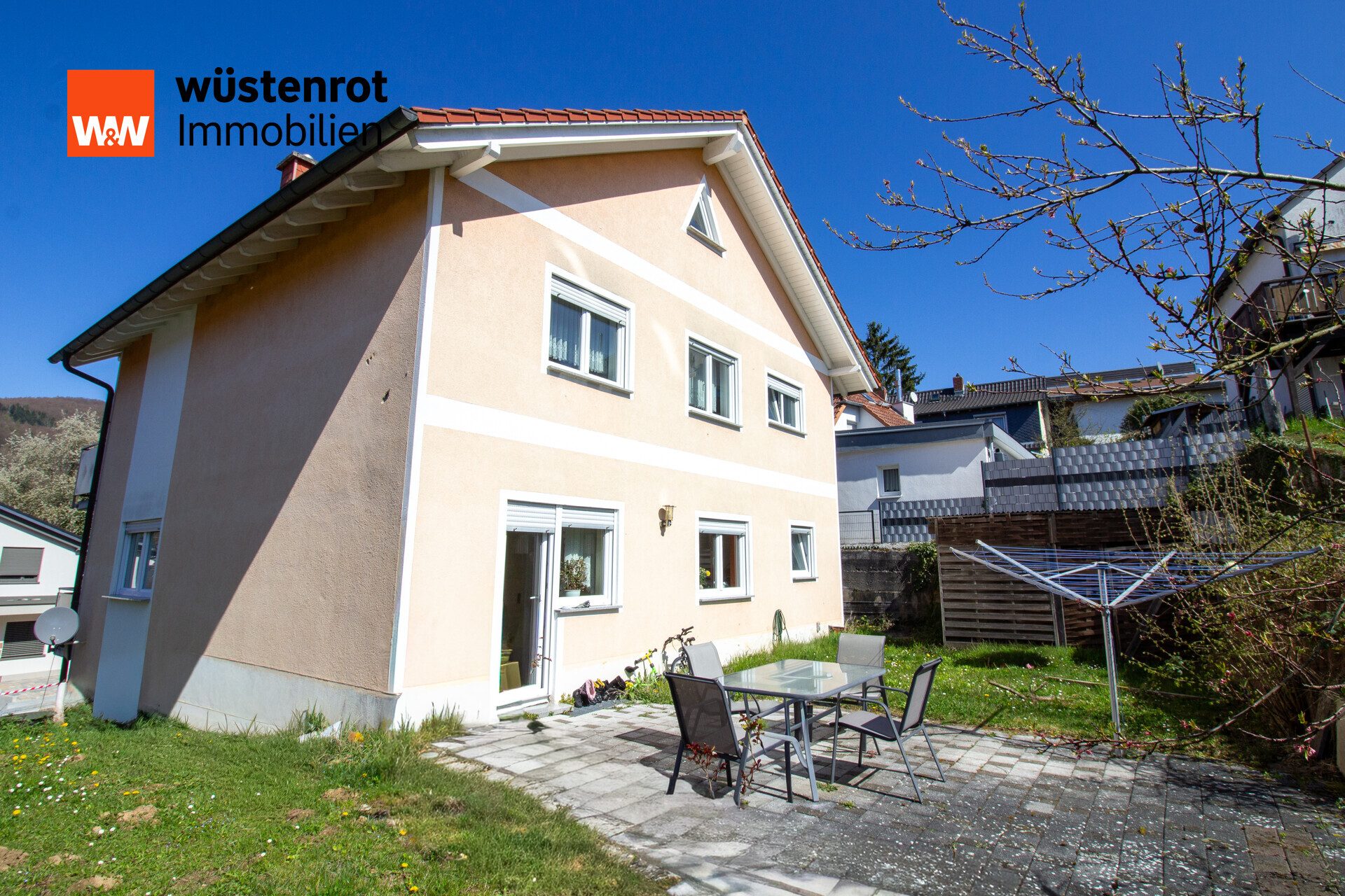 Immobilienangebot - Lautertal / Reichenbach - Alle - Familienfreundliches Einfamilienhaus mit Garten, Kamin und Nähe zum Felsenmeer