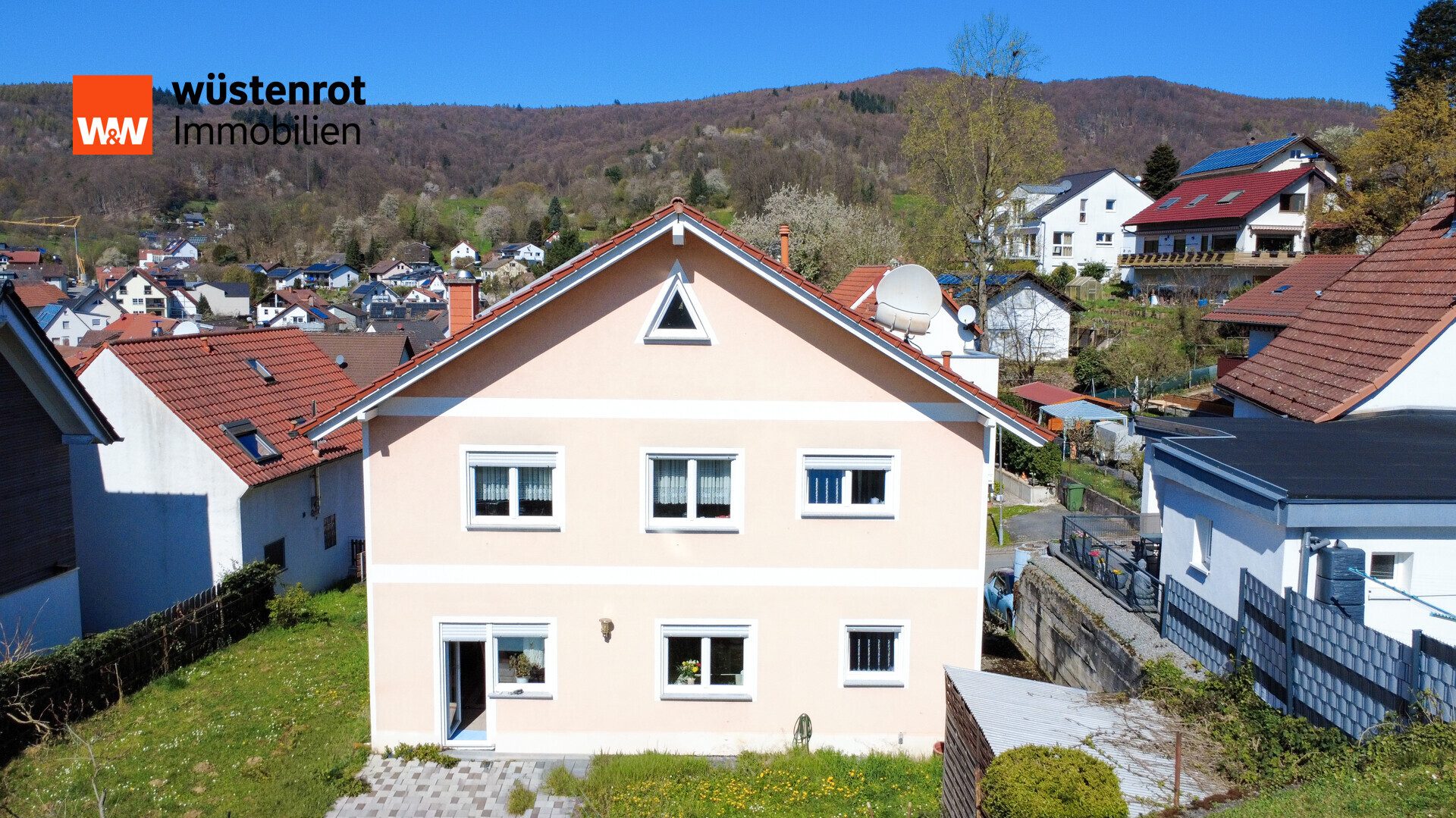 Immobilienangebot - Lautertal / Reichenbach - Alle - Familienfreundliches Einfamilienhaus mit Garten, Kamin und Nähe zum Felsenmeer