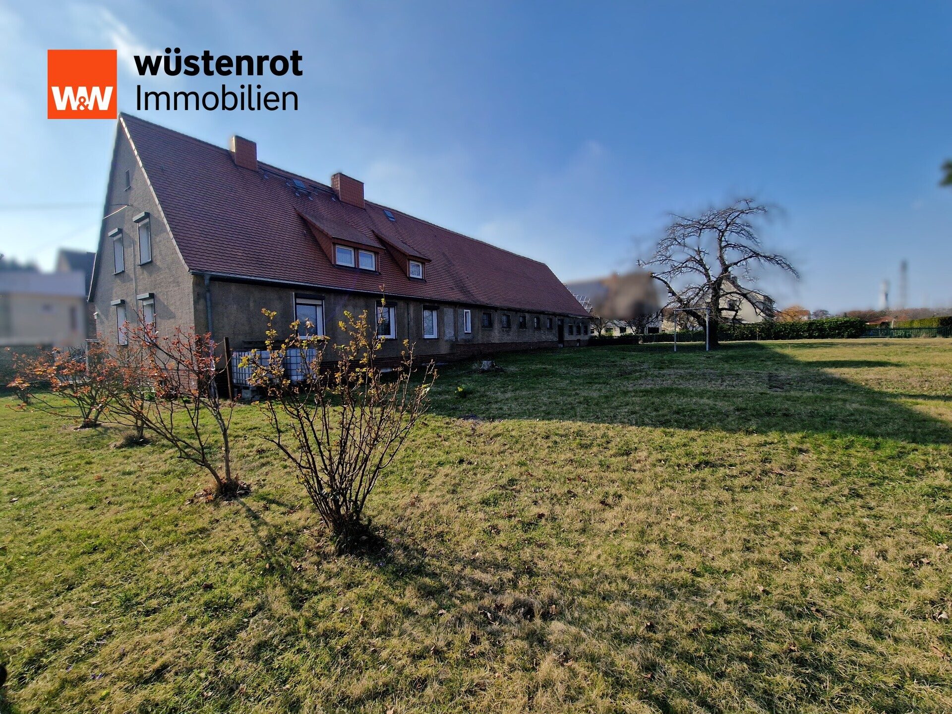 Immobilienangebot - Leuna/ Spergau - Alle - Spergau- Platz für Pferde und Tierhaltung im Bauernhof mit großem Garten