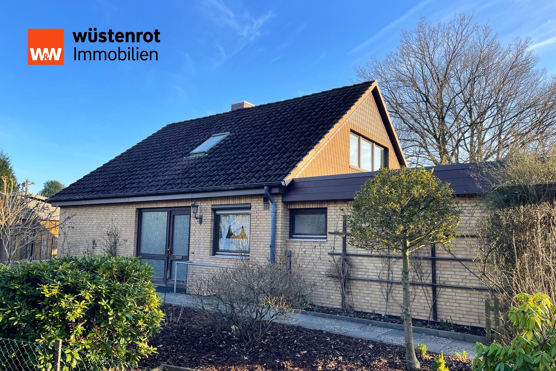 Immobilienangebot - Wahlstedt - Alle - Sehr gepflegtes und großzügiges Ein- / Zweifamilienhaus (175 qm) auf toll angelegtem Grundstück in Wahlstedt