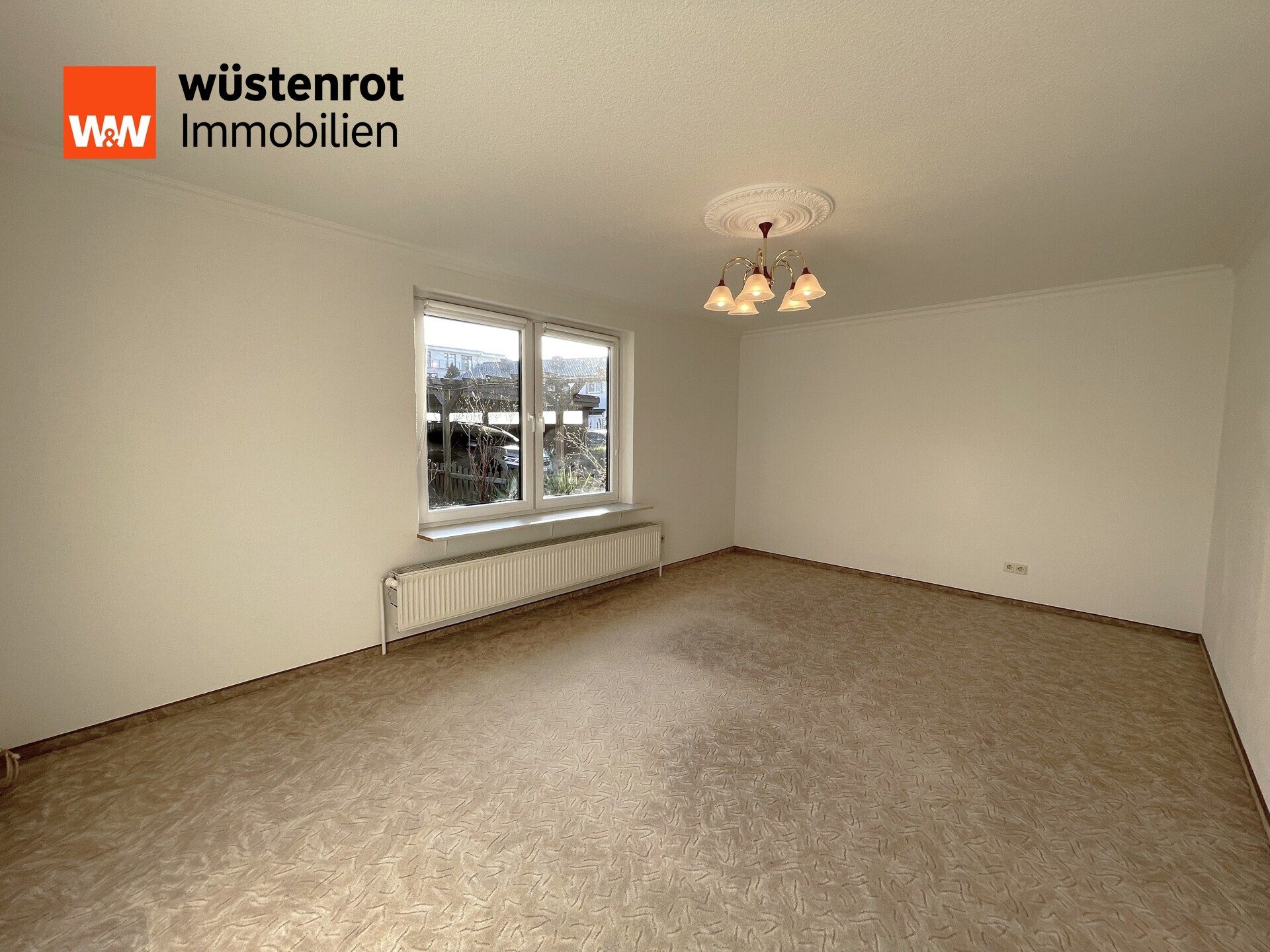Immobilienangebot - Wahlstedt - Alle - Sehr gepflegtes und großzügiges Ein- / Zweifamilienhaus (175 qm) auf toll angelegtem Grundstück in Wahlstedt