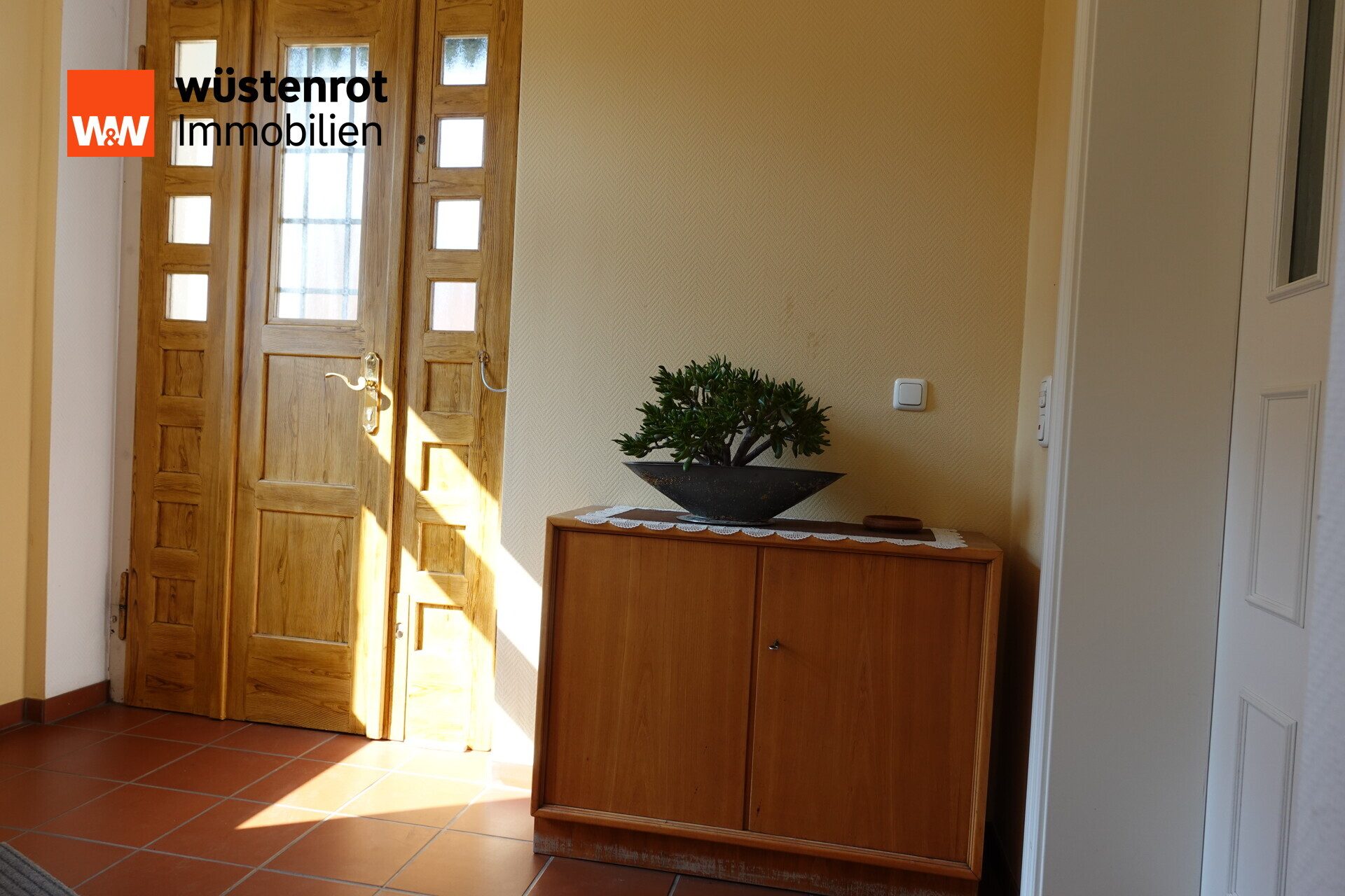Immobilienangebot - Dresden / Kleinzschachwitz - Alle - Bezugsfertige Altbauwohnung mit vielen Annehmlichkeiten in einer kleinen Gemeinschaft