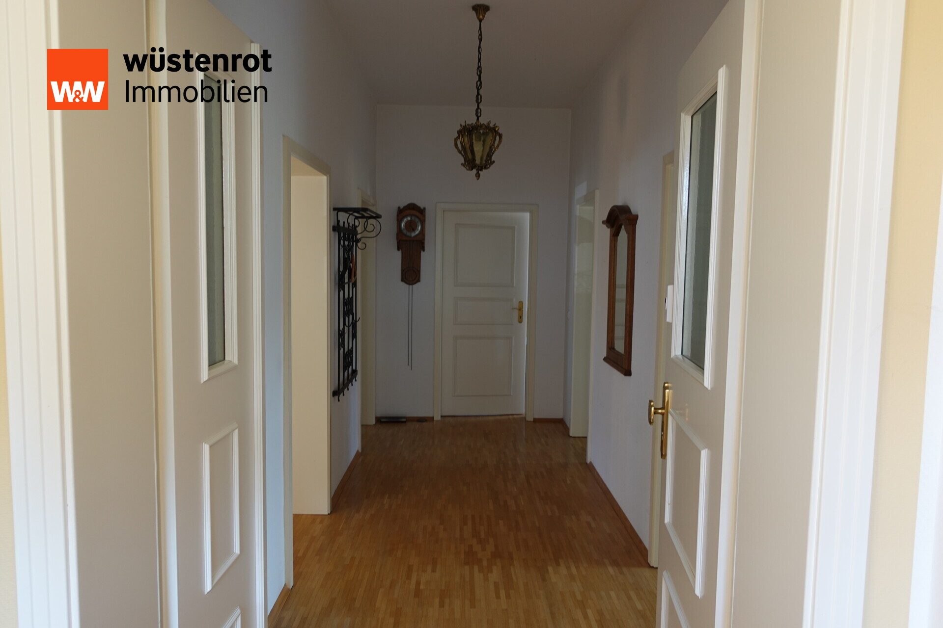 Immobilienangebot - Dresden / Kleinzschachwitz - Alle - Bezugsfertige Altbauwohnung mit vielen Annehmlichkeiten in einer kleinen Gemeinschaft