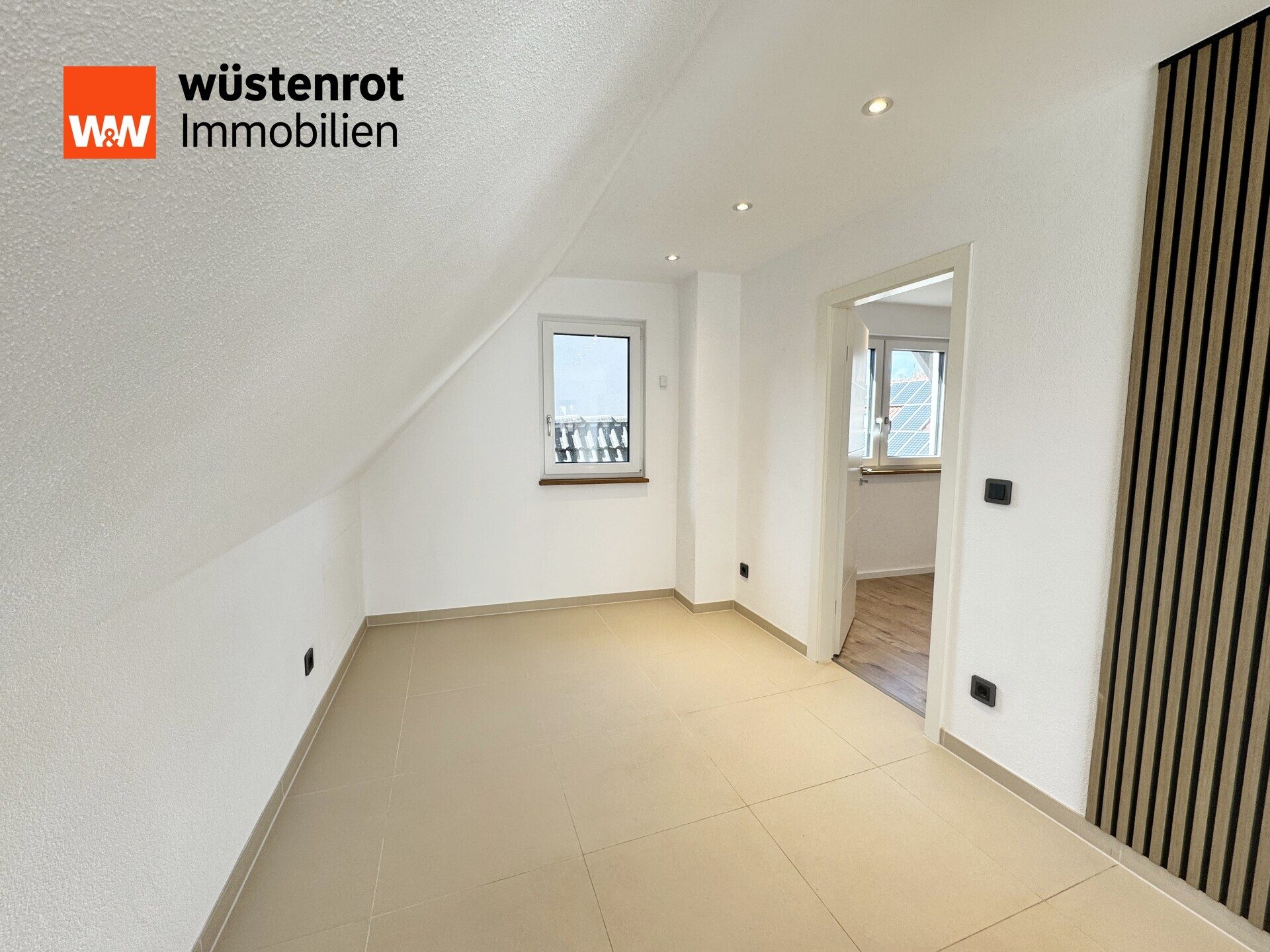 Immobilienangebot - Framersheim - Alle - +++FRAMERSHEIM: KELLERSTR.: KOMPLETT MODERNISIERTES EINFAMILEINHAUS MIT TERRASSE (OHNE GARTEN)+++