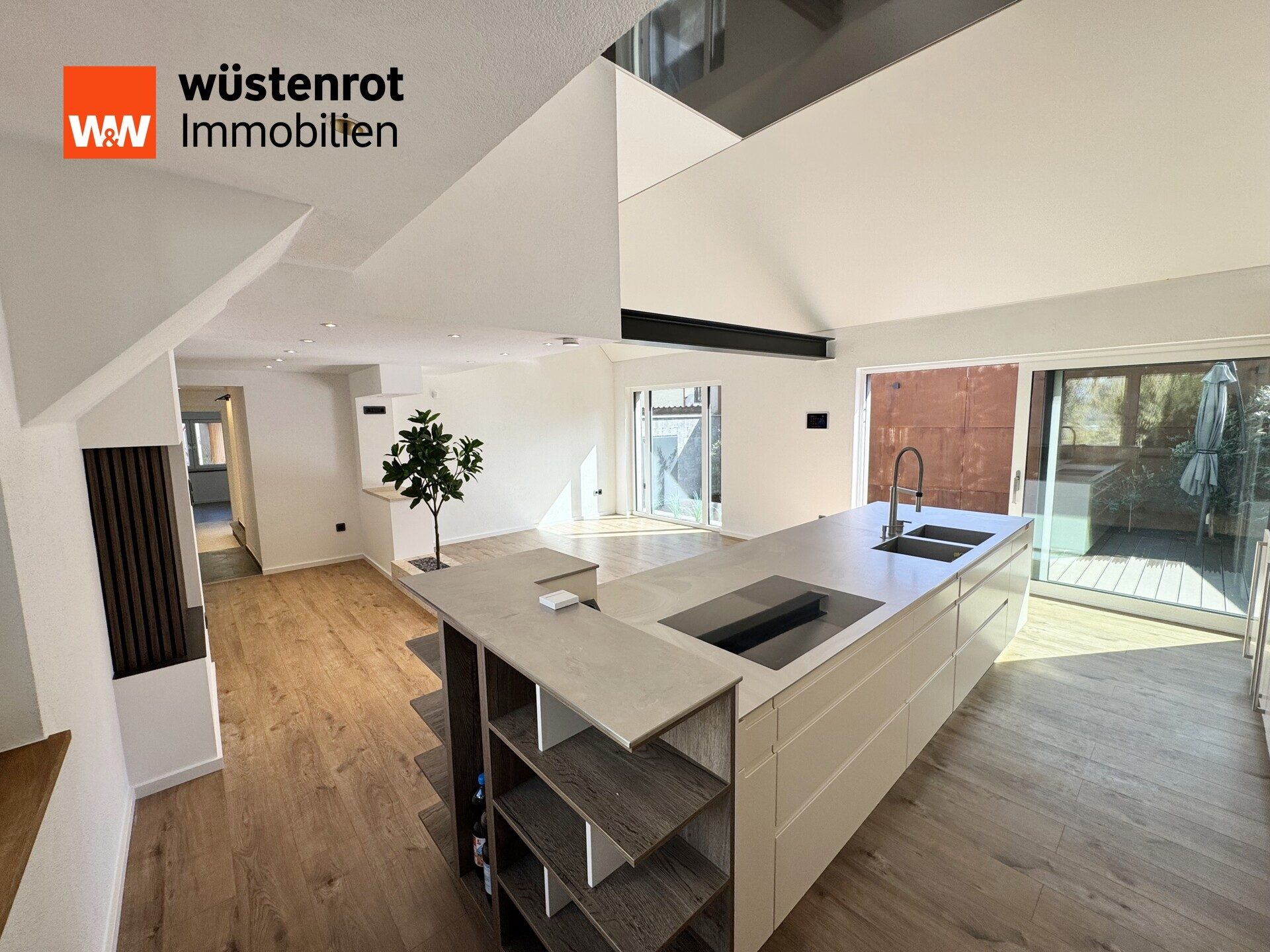 Immobilienangebot - Framersheim - Alle - +++FRAMERSHEIM: KELLERSTR.: KOMPLETT MODERNISIERTES EINFAMILEINHAUS MIT TERRASSE (OHNE GARTEN)+++