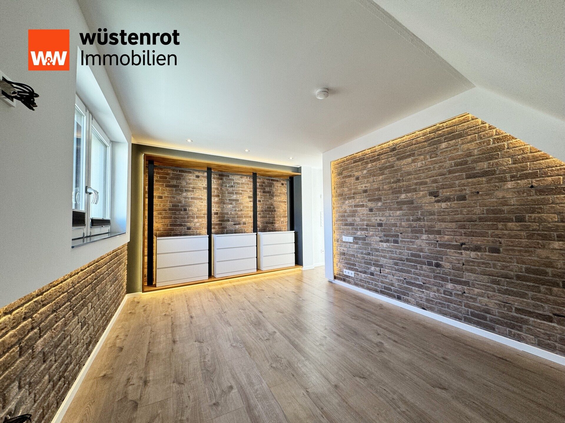 Immobilienangebot - Framersheim - Alle - +++FRAMERSHEIM: KELLERSTR.: KOMPLETT MODERNISIERTES EINFAMILEINHAUS MIT TERRASSE (OHNE GARTEN)+++